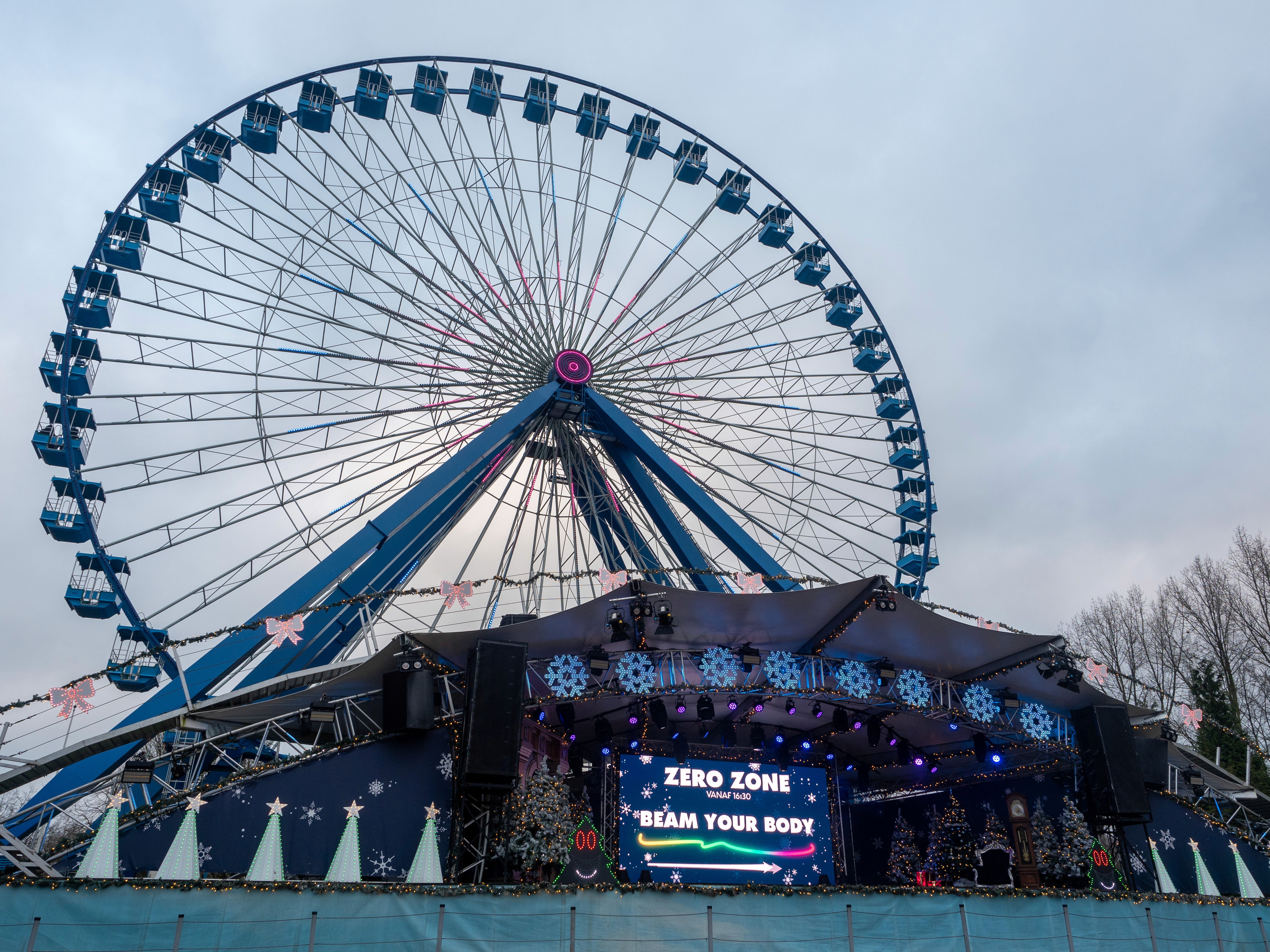Ferris Wheel Walibi Holland with a digital signage screen