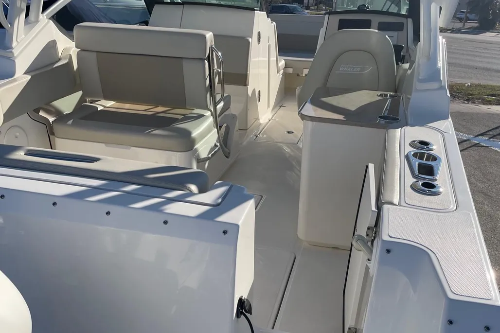 Boat thumbnail 5