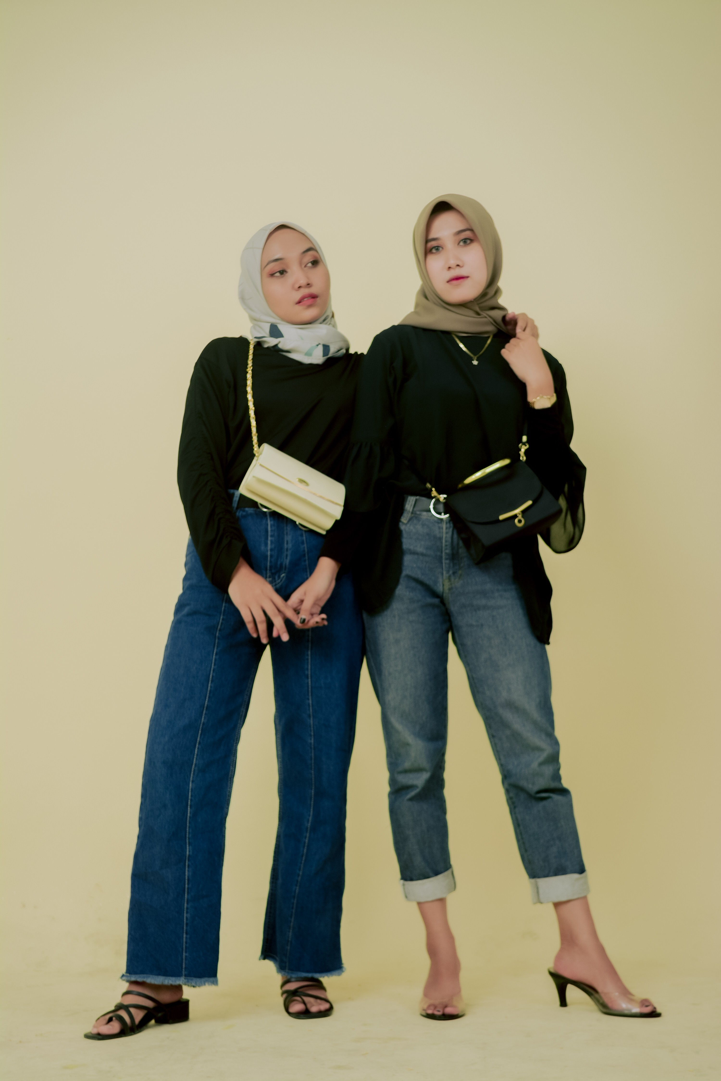 Renda & Dinda at Studio Jember