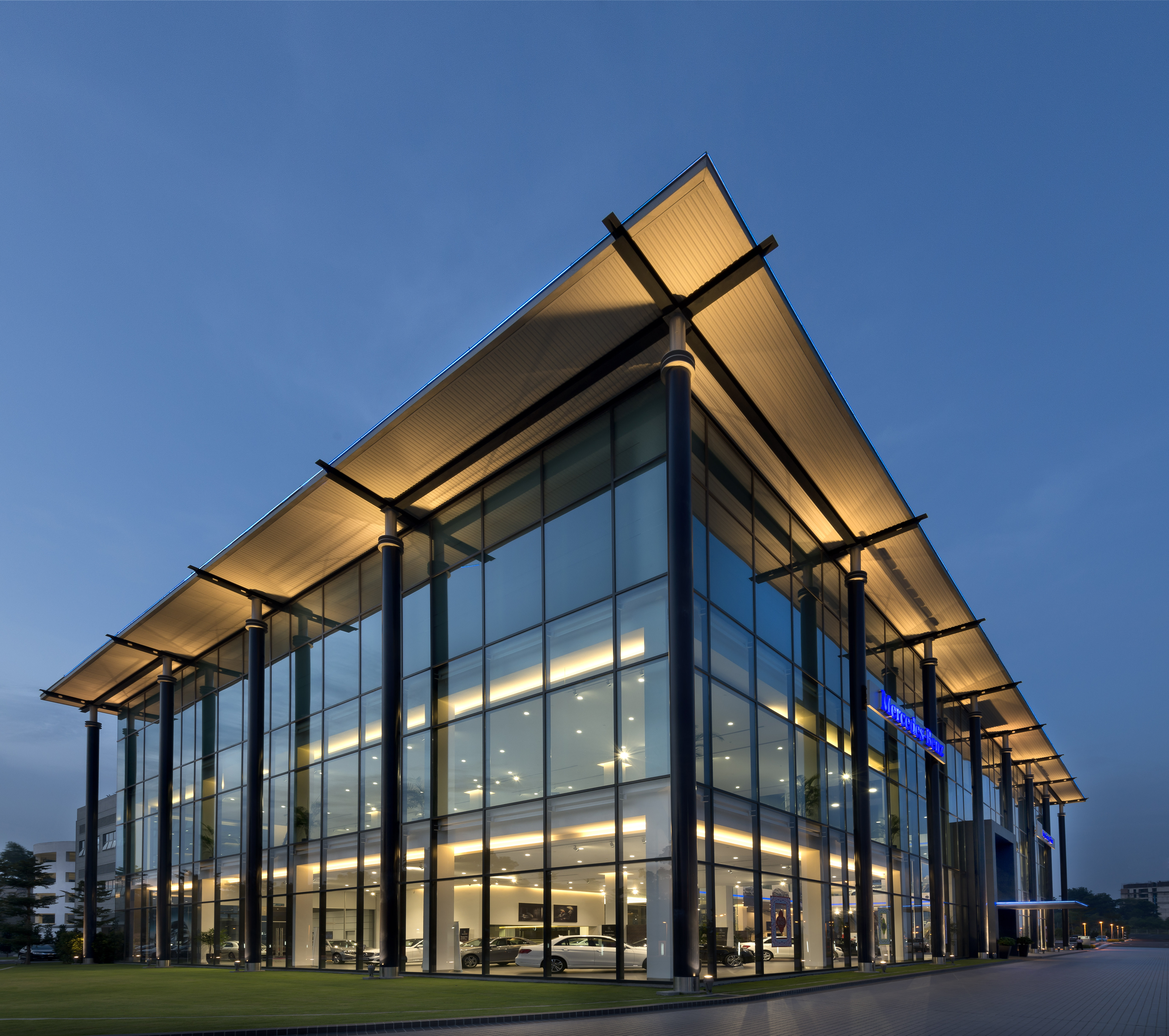 Exterior view of Mercedes-Benz Balakong architectural project by Asima Architects