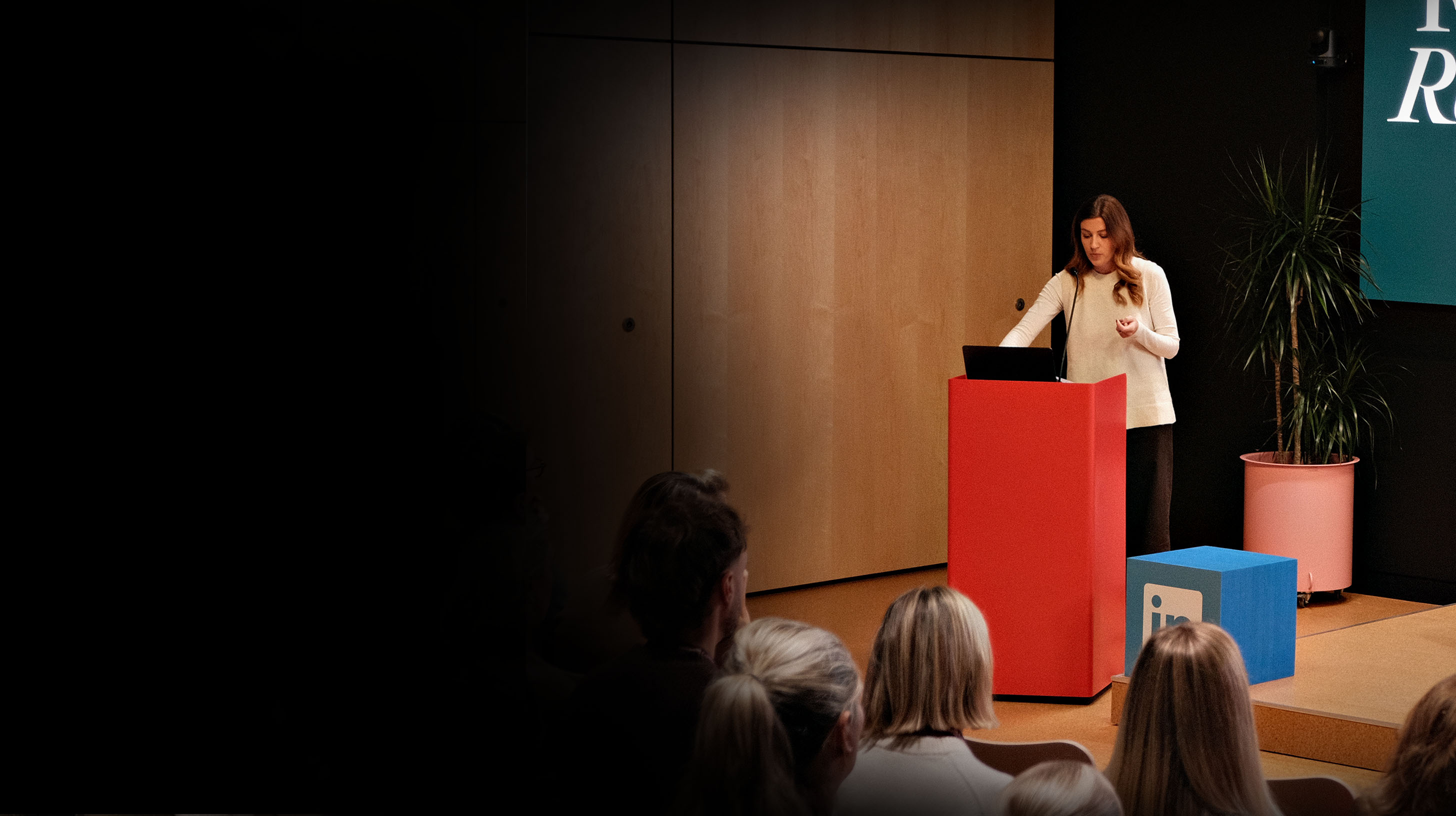 Emma Halewood speaking at Omne's 'Future Realities' event at LinkedIn HQ