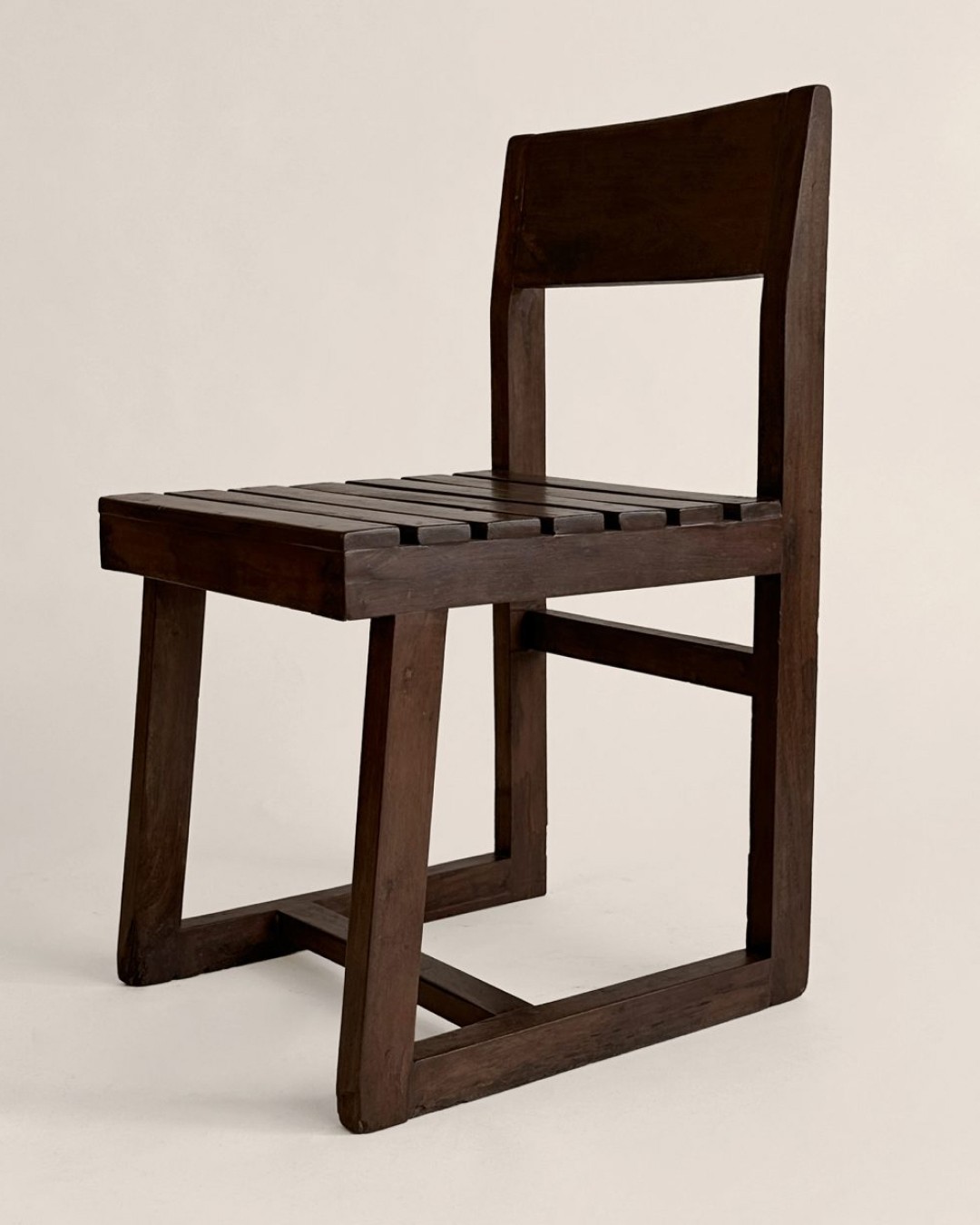 Slatted Box chair by Pierre Jeanneret 