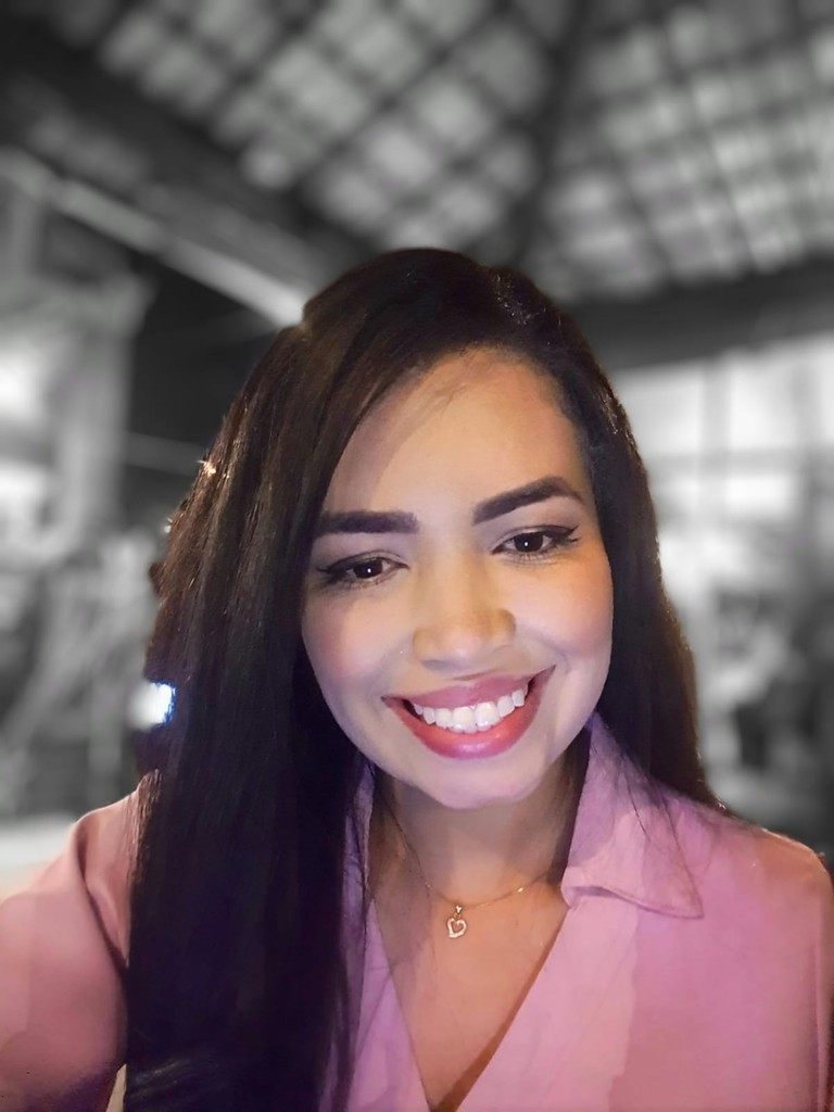 Foto da psicóloga Cássia