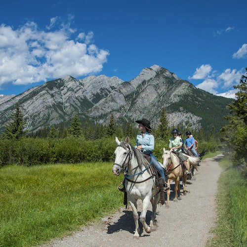 Banff Trail Riders - oras-oras na pagsakay