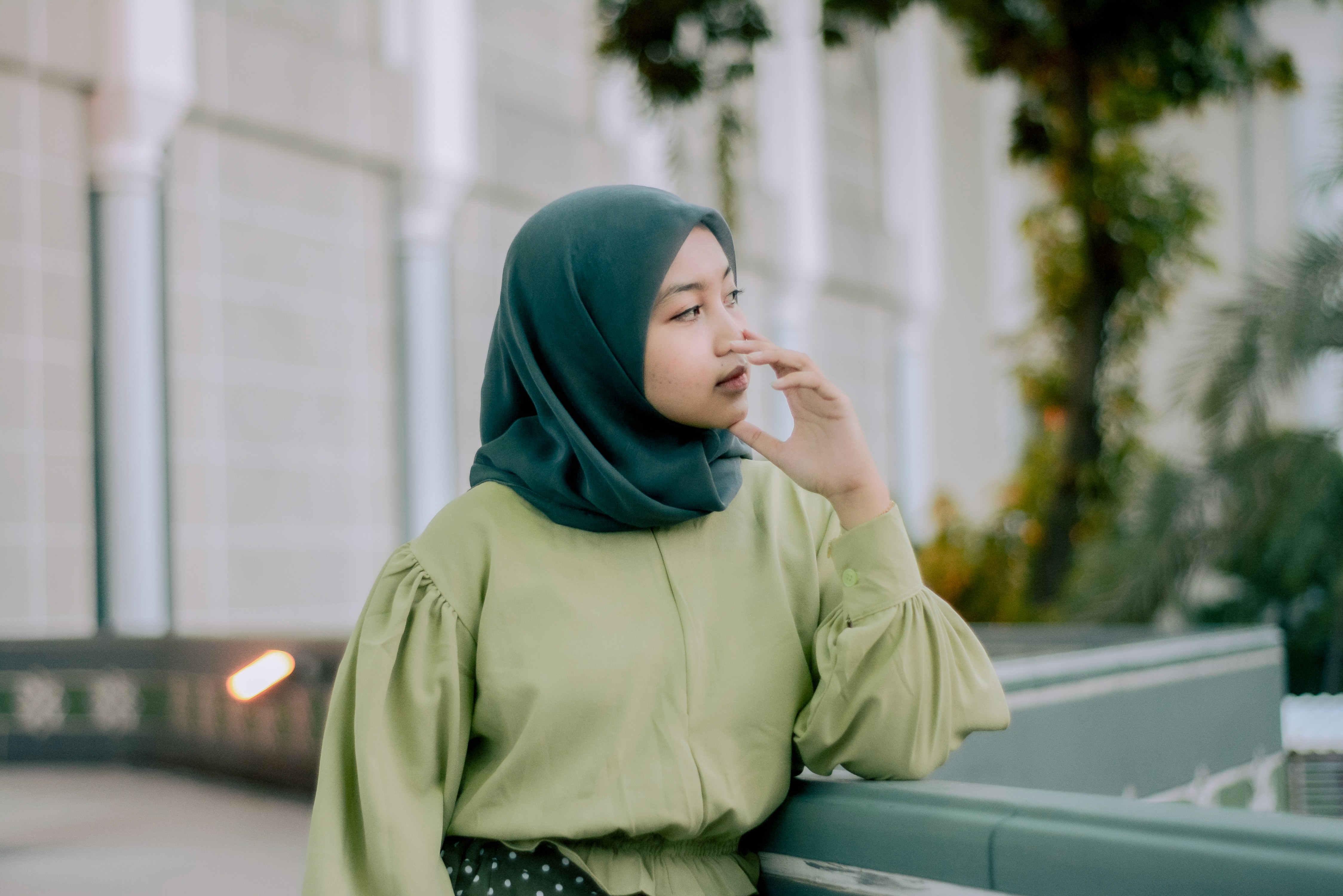 Lintang at Masjid Al-Akbar Surabaya