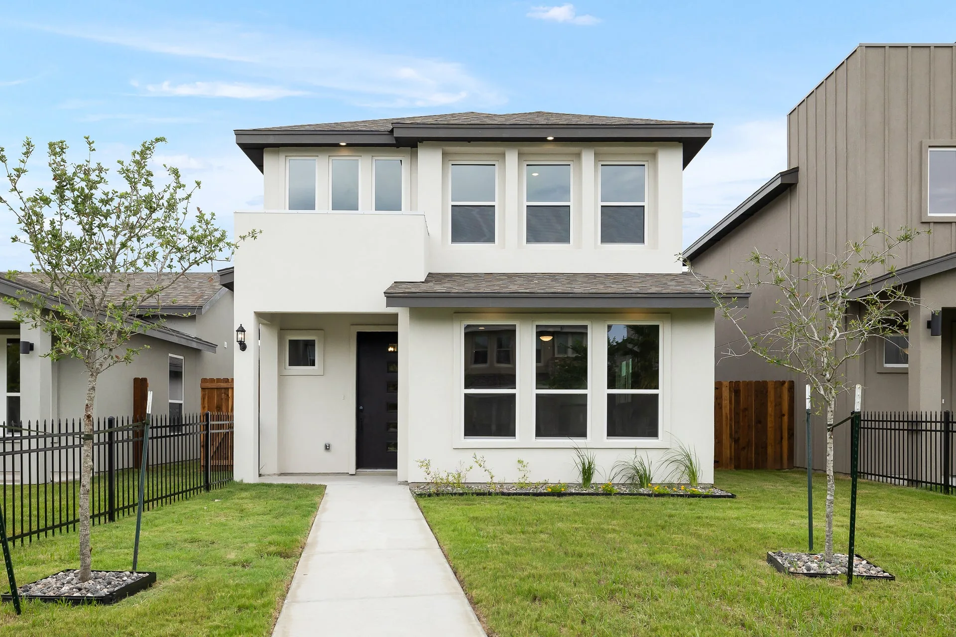 Single Family 3-5 Bedroom 2-3 bathroom homes in McAllen, TX
