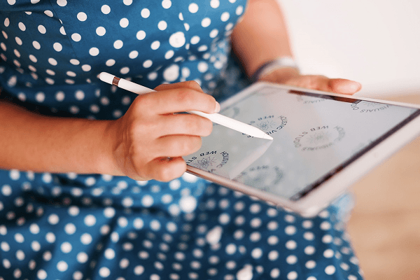 Designing website structure and user experience on tablet for a Shopify store