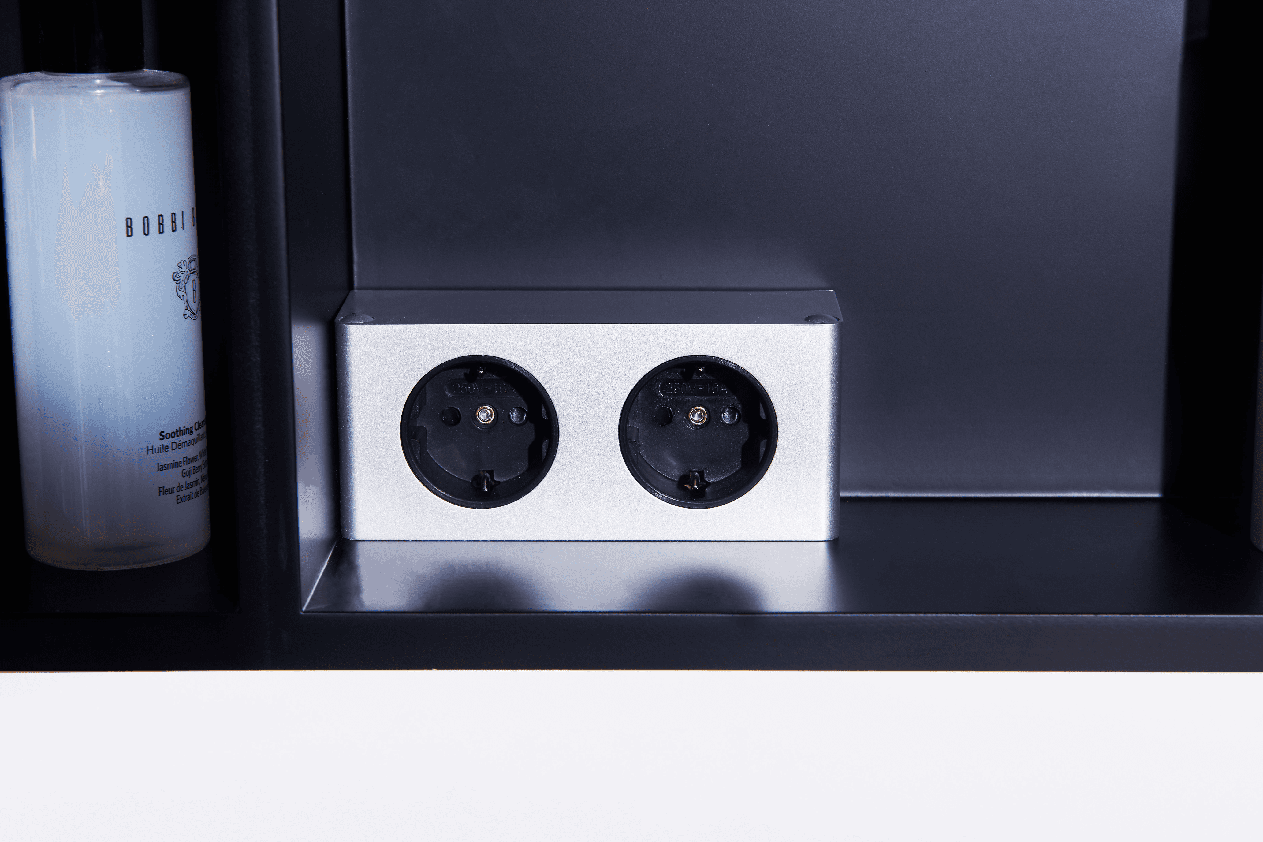 Dynamic Way Led spiegelkast 80 zwart