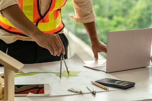 карти та креслення