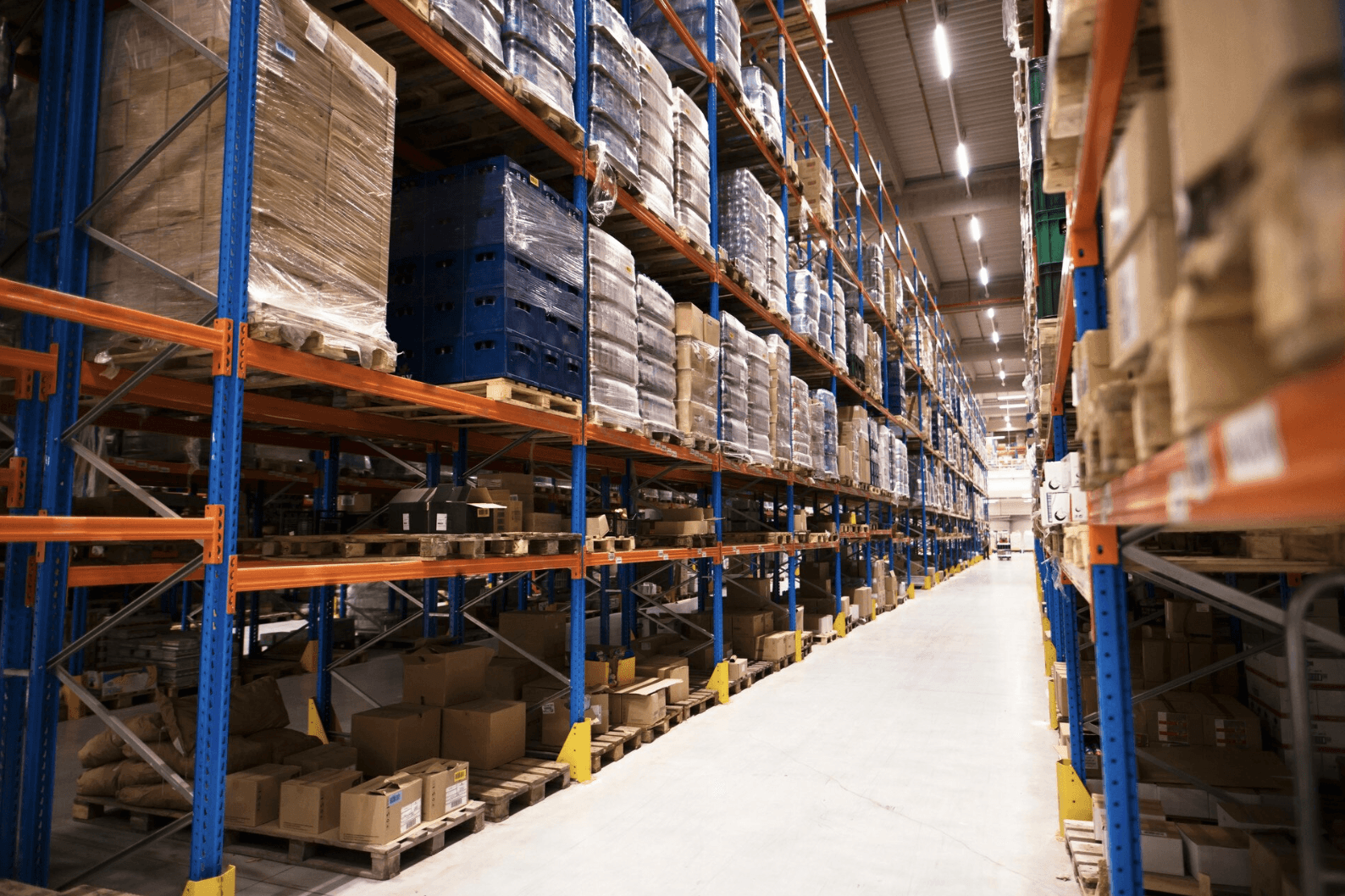 Moroccan logistics warehouse for product distribution