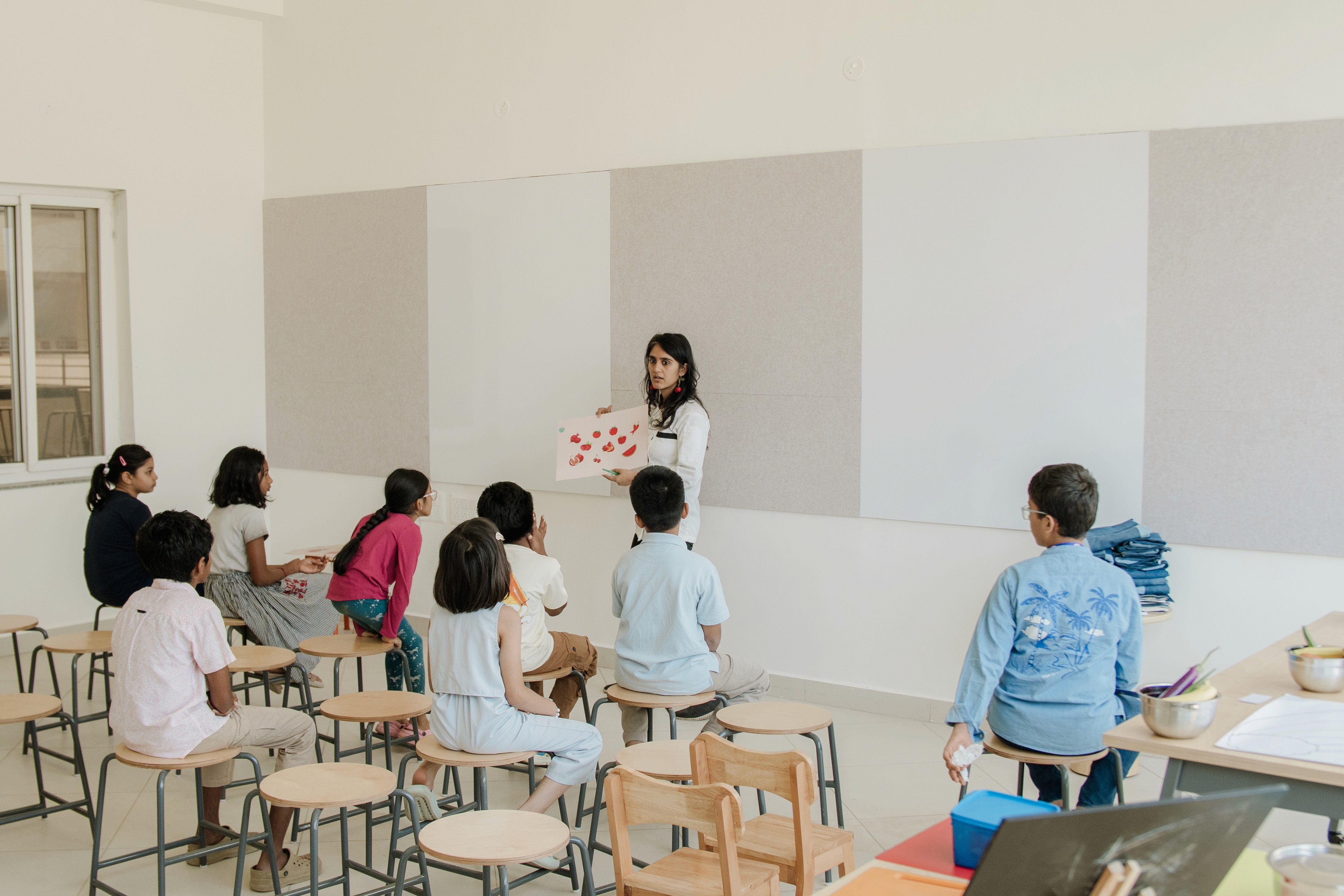 Creative learning in art class