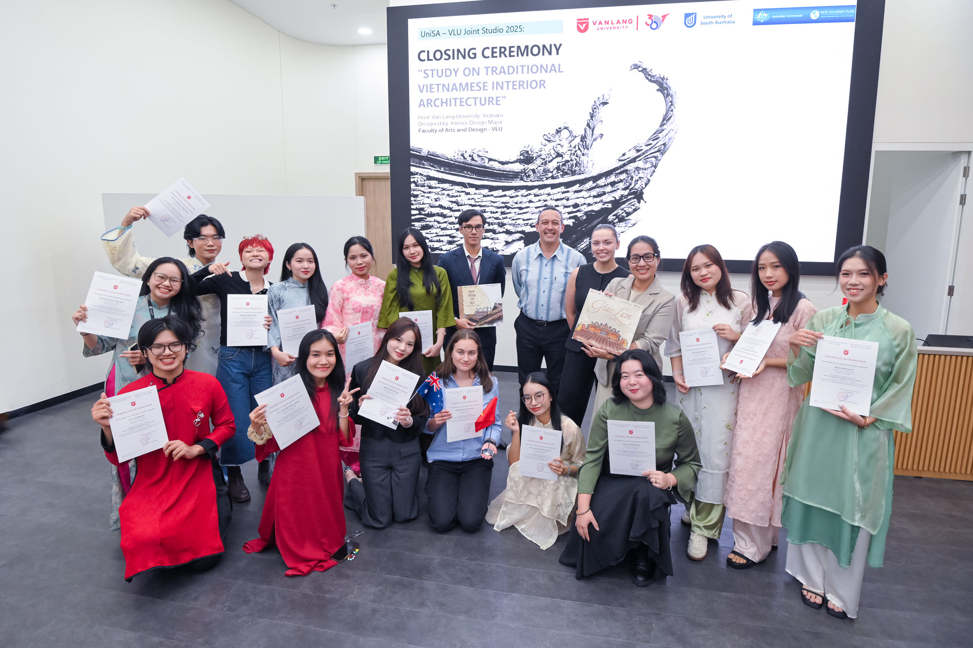 vlu-ket-noi-trai-nghiem-truong-thanh-buoi-hoan-tat-khoa-hoc-vietnam-interior-architecture-study-tour-in-2025-b.jpg