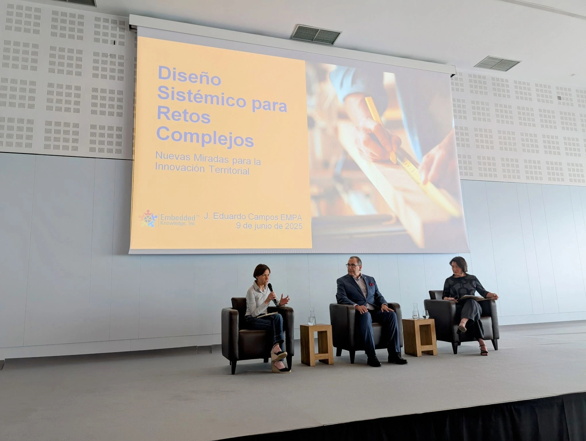 Sesión de aceleración de Factoría Anthea con proyectos de impacto