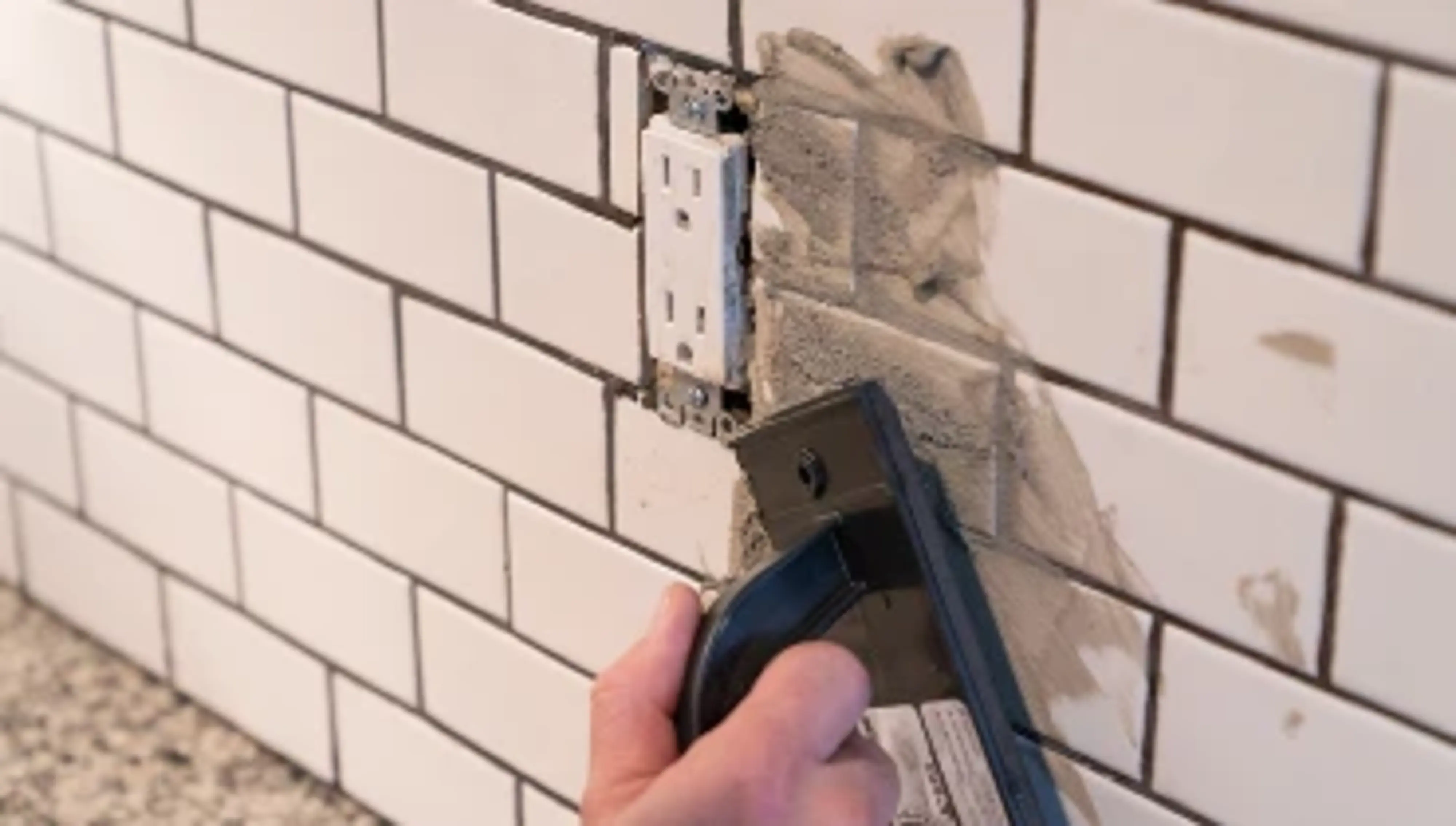 Backsplash Tile Installation