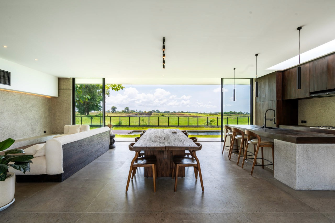 4-bedroom villa with rice field views in Kaba Kaba