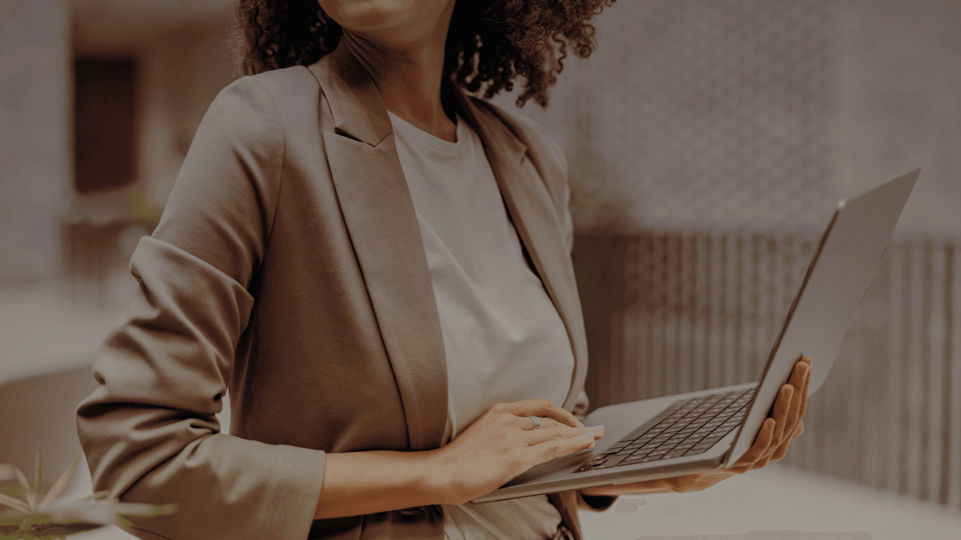 female entrepreneur digital consulting