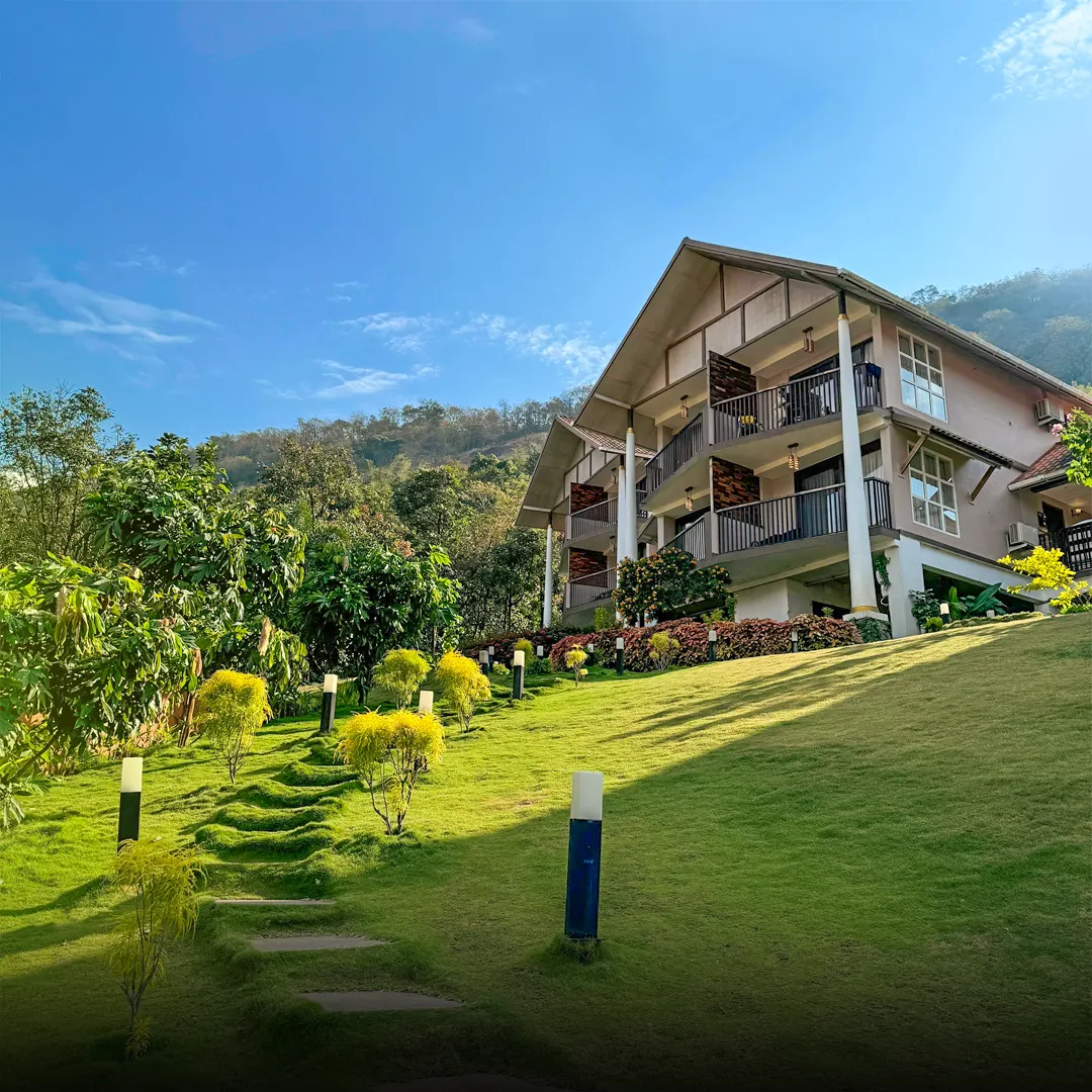 Deluxe Cluster Rooms at Au Revoir Wellness Resort – The Best Budget-Friendly Stay in Palakkad with Stunning Scenic Views