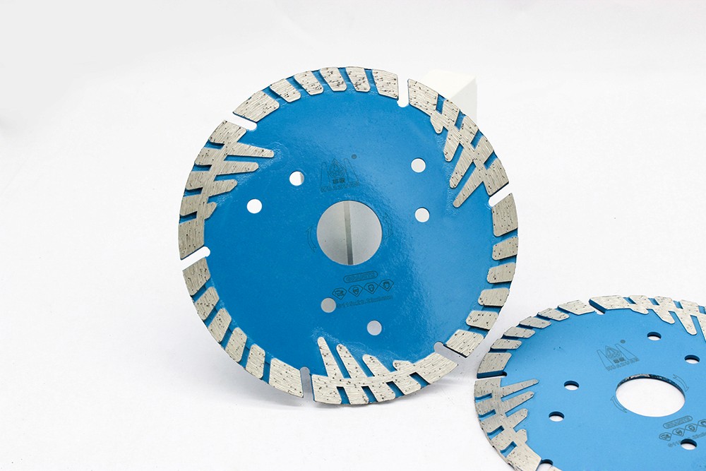 Close-up of a Sintered Segmented Bevel Turbo Blade showing its unique segmented design and beveled edge.