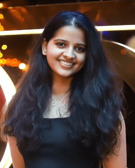 Founder's Image - Bhavya Chaturvedi, Ceo of YellowButterflies Digital Marketing Agency