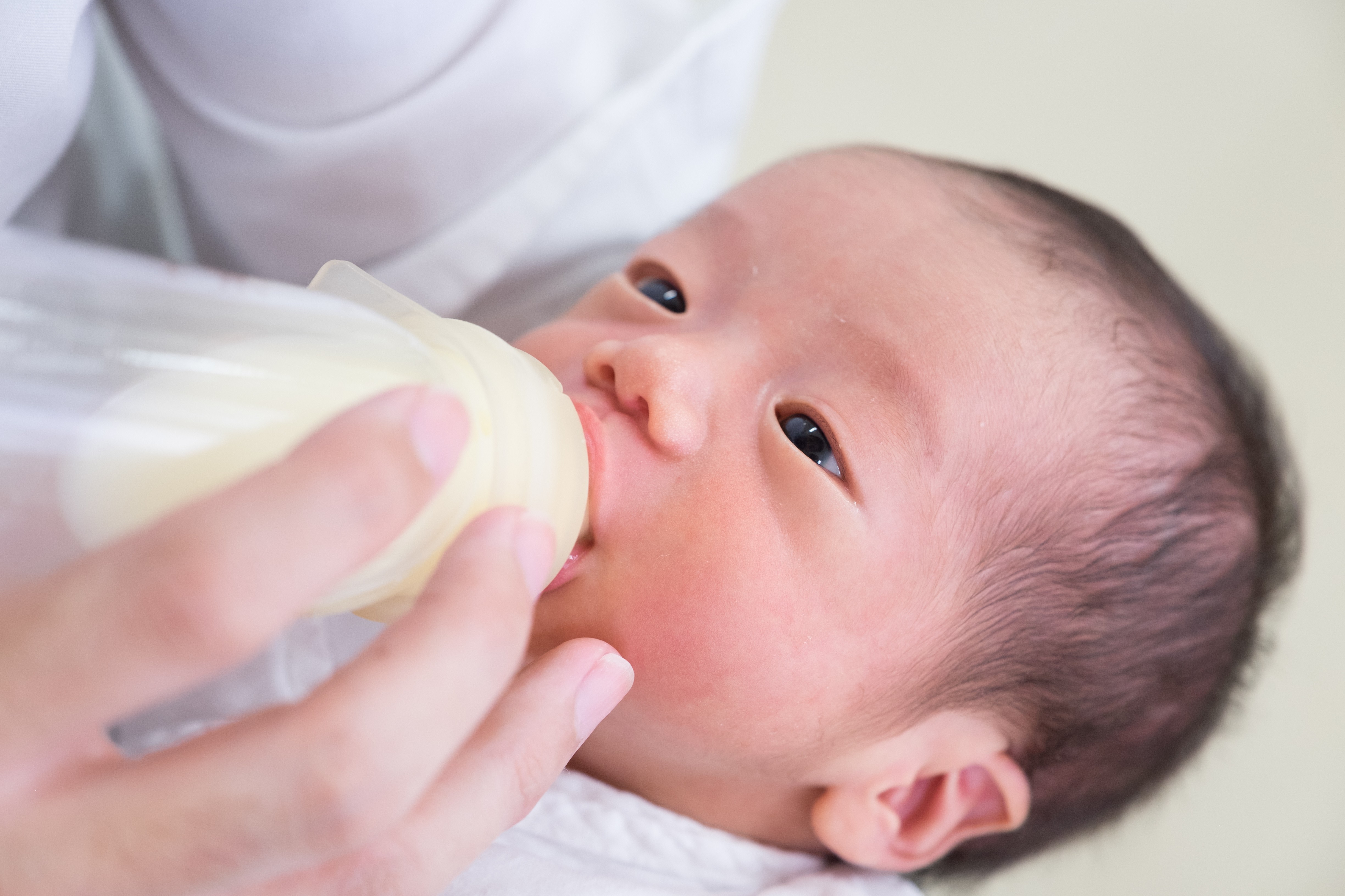 baby bottle feeding