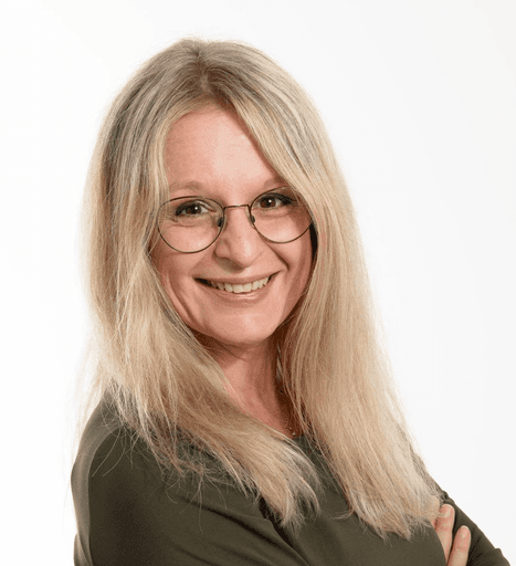 Profile Photo of Melanie Uebelhoer