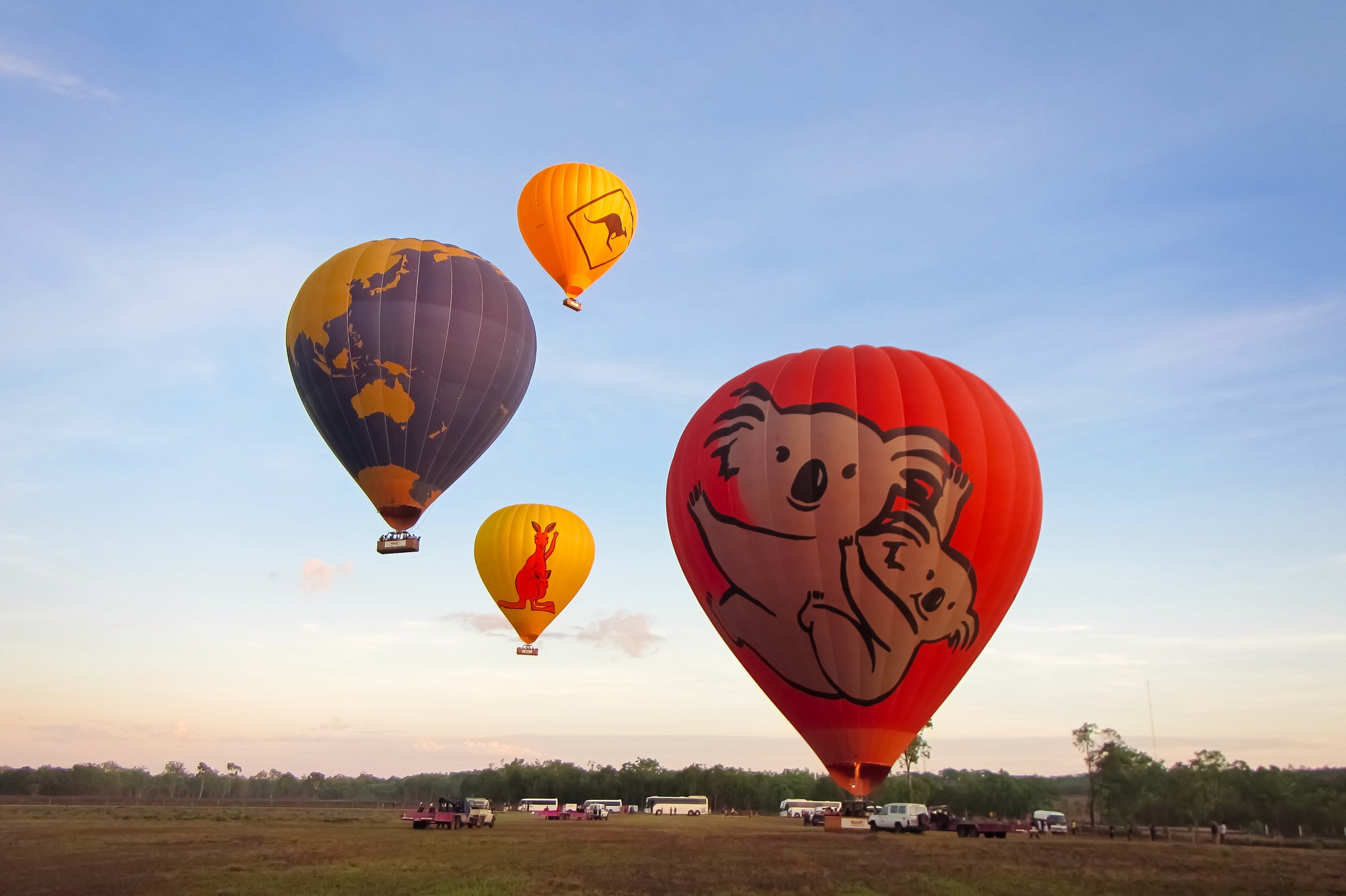 photography of dam during daytime