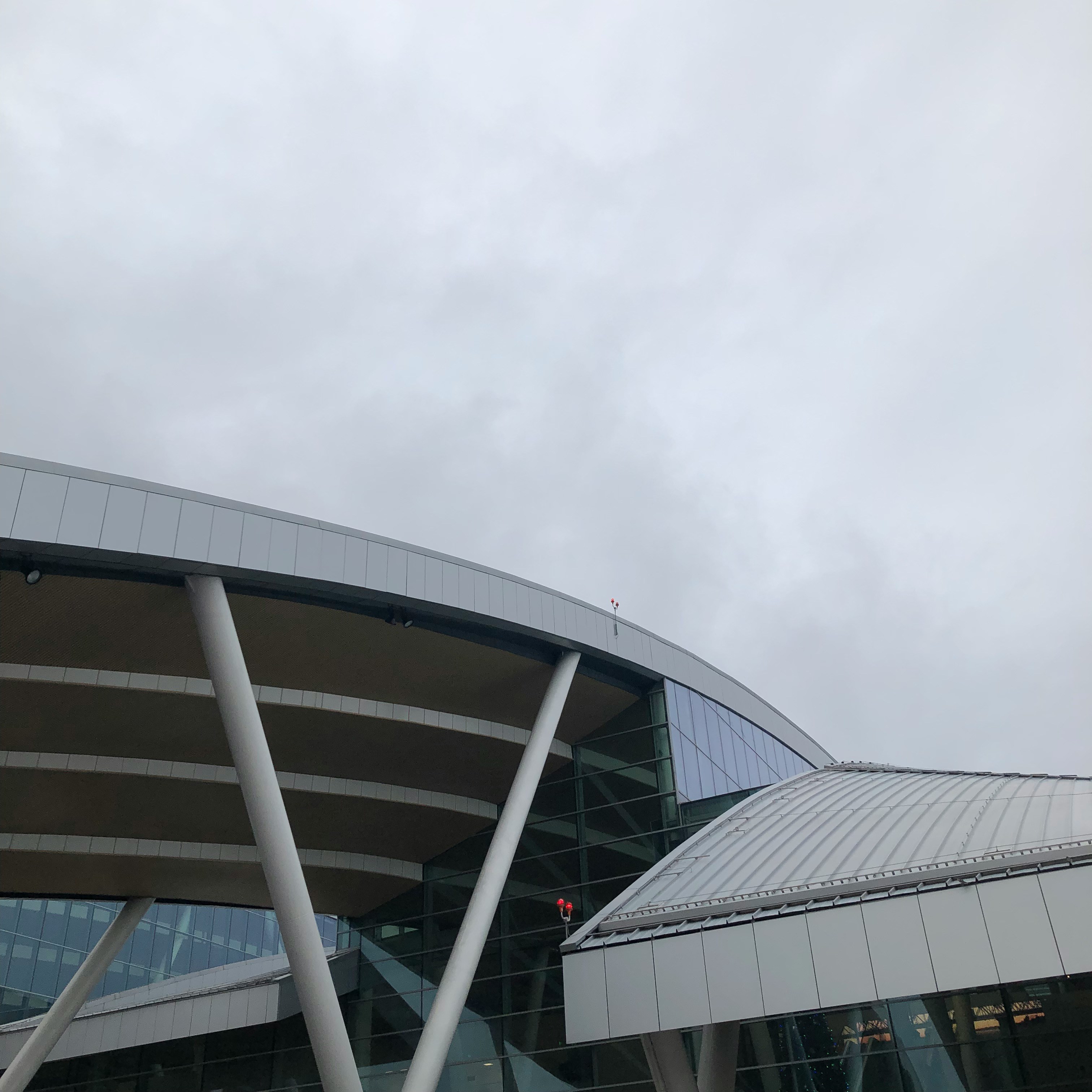 Modern building representing digital authority and online presence growth through AI SEO.