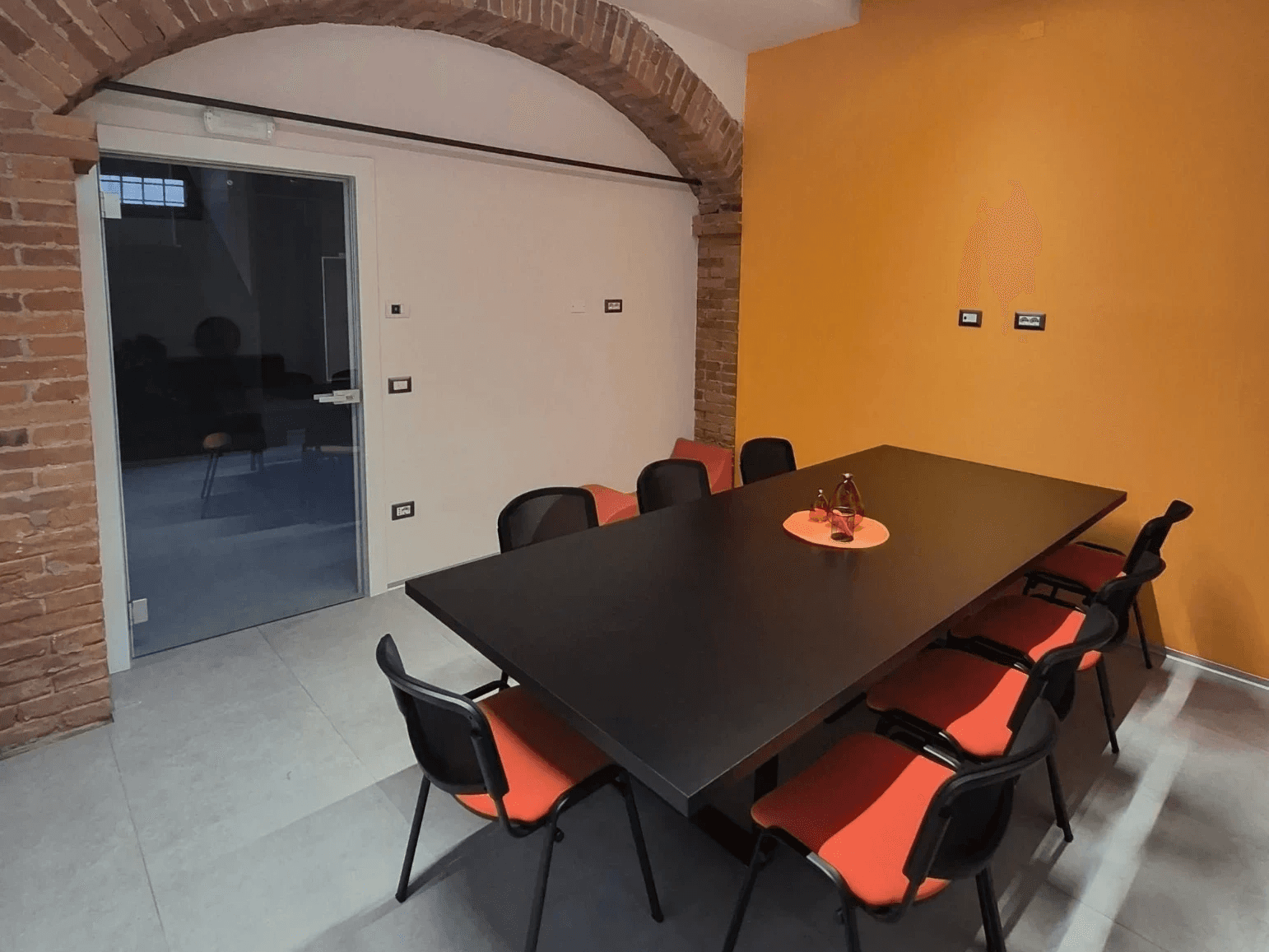 Meeting room at the Casentino Tech Hub