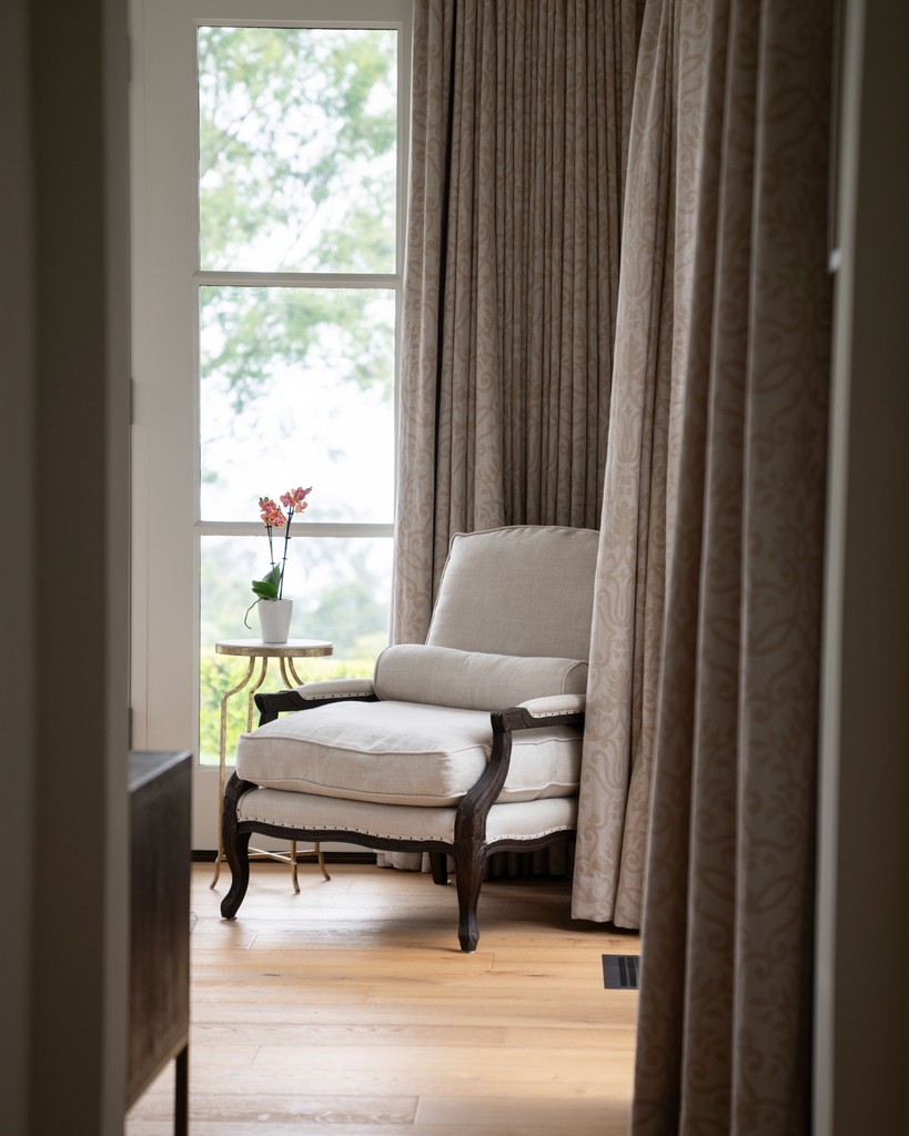 Image of modern living room