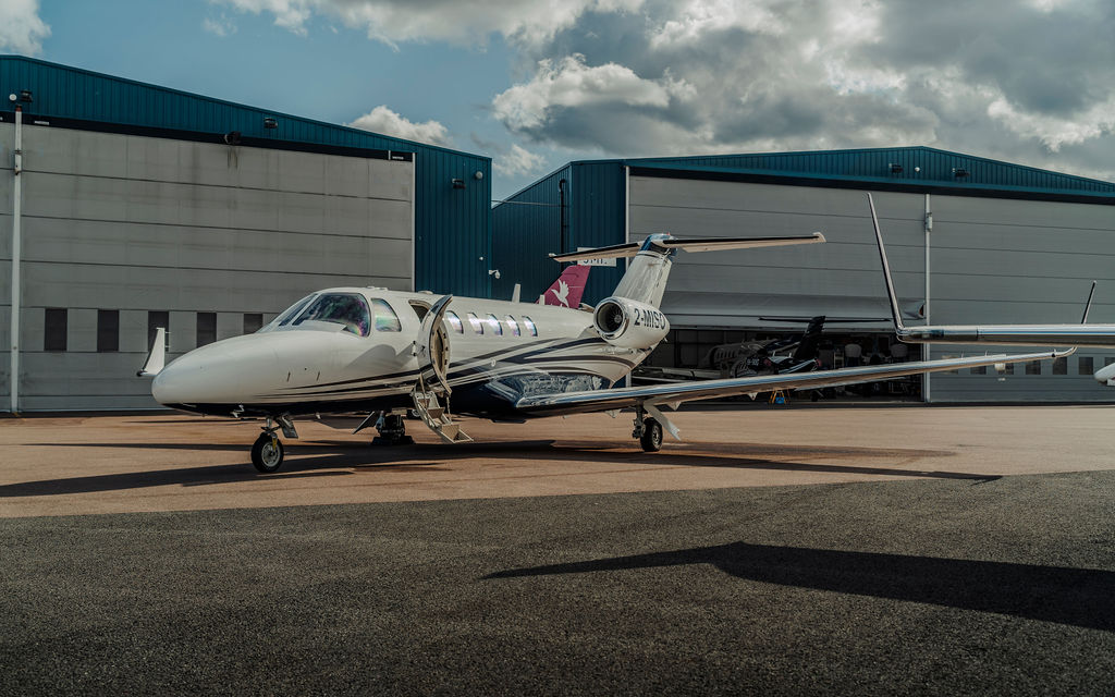 Charter a citation cj2