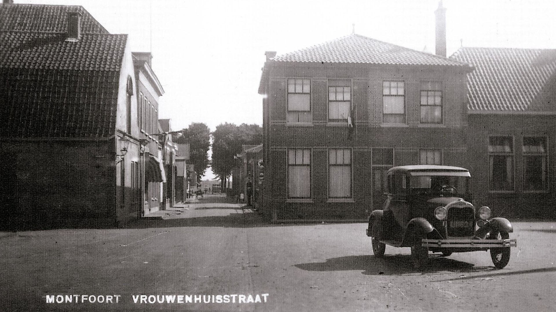 Montfoort De Plaats en Vrouwenhuisstraat circa 1920 - Oud Montfoort