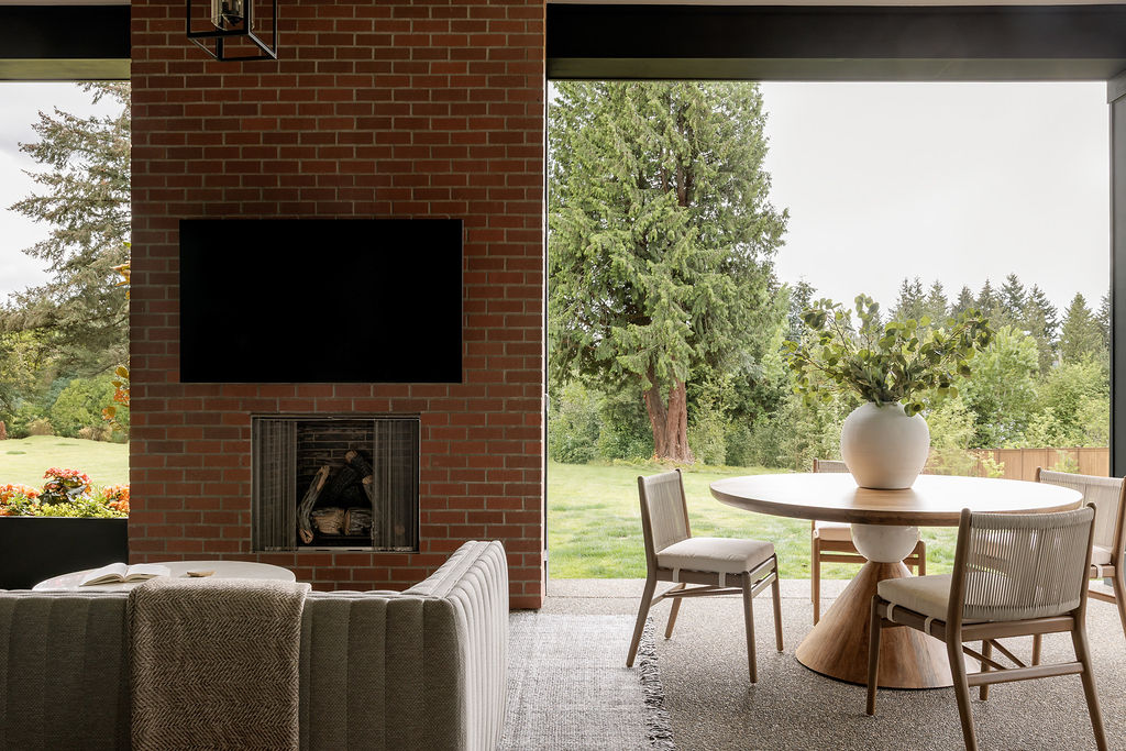 We’re so excited to share details from The Woodinville House: Outdoor Living –– one of our favorite interior design + professional organizing projects in Woodinville, WA..