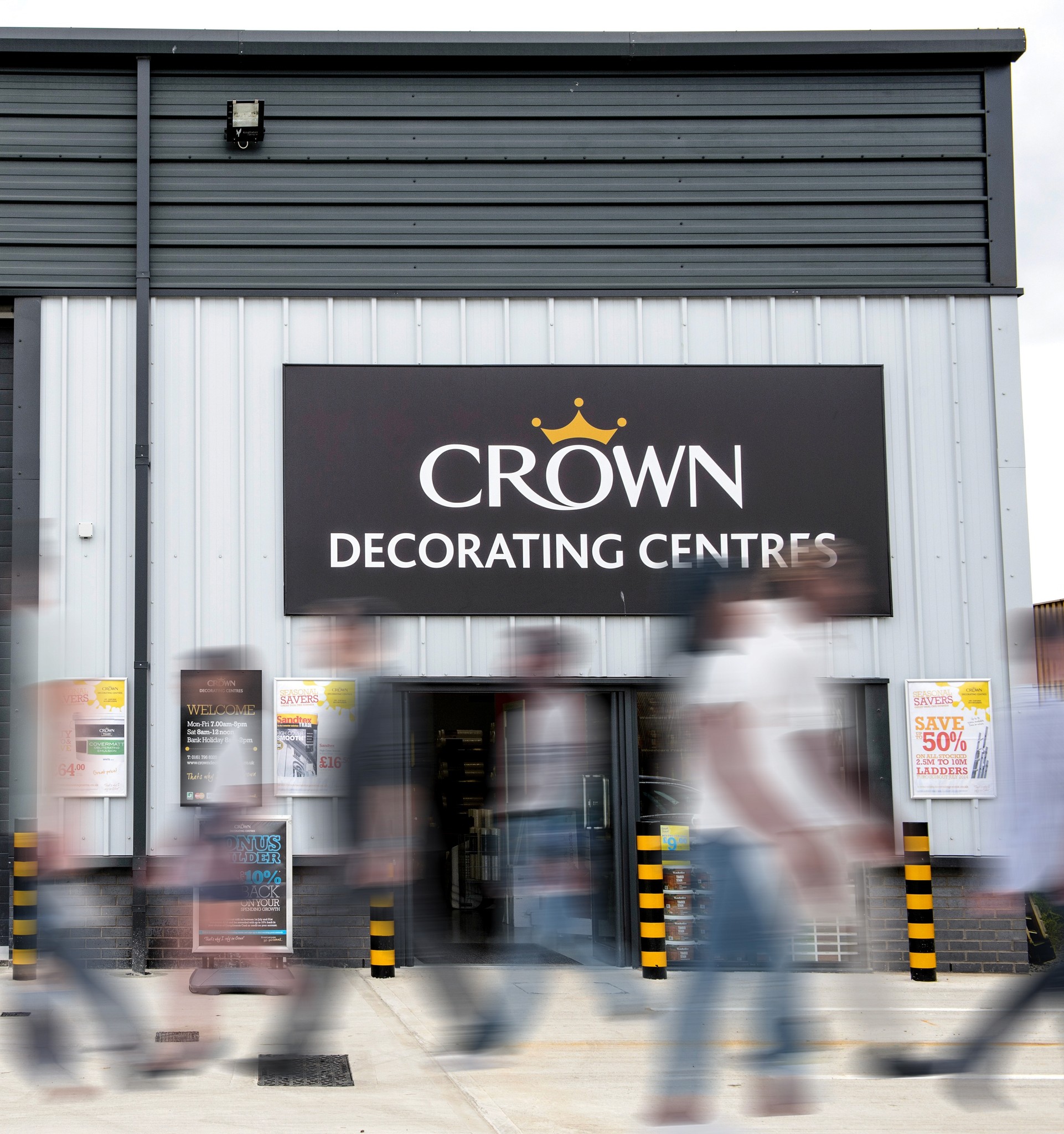 Crown Decorating Centres External Image