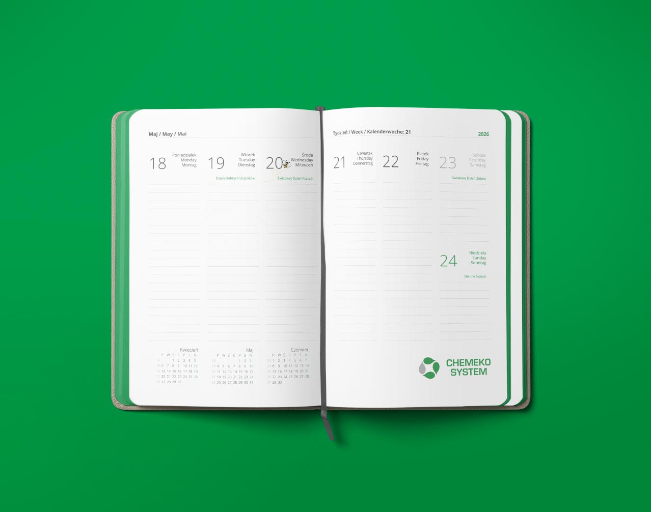 Widok rozkładówki otwartego kalendarza zaprojektowanego dla Chemeko-System