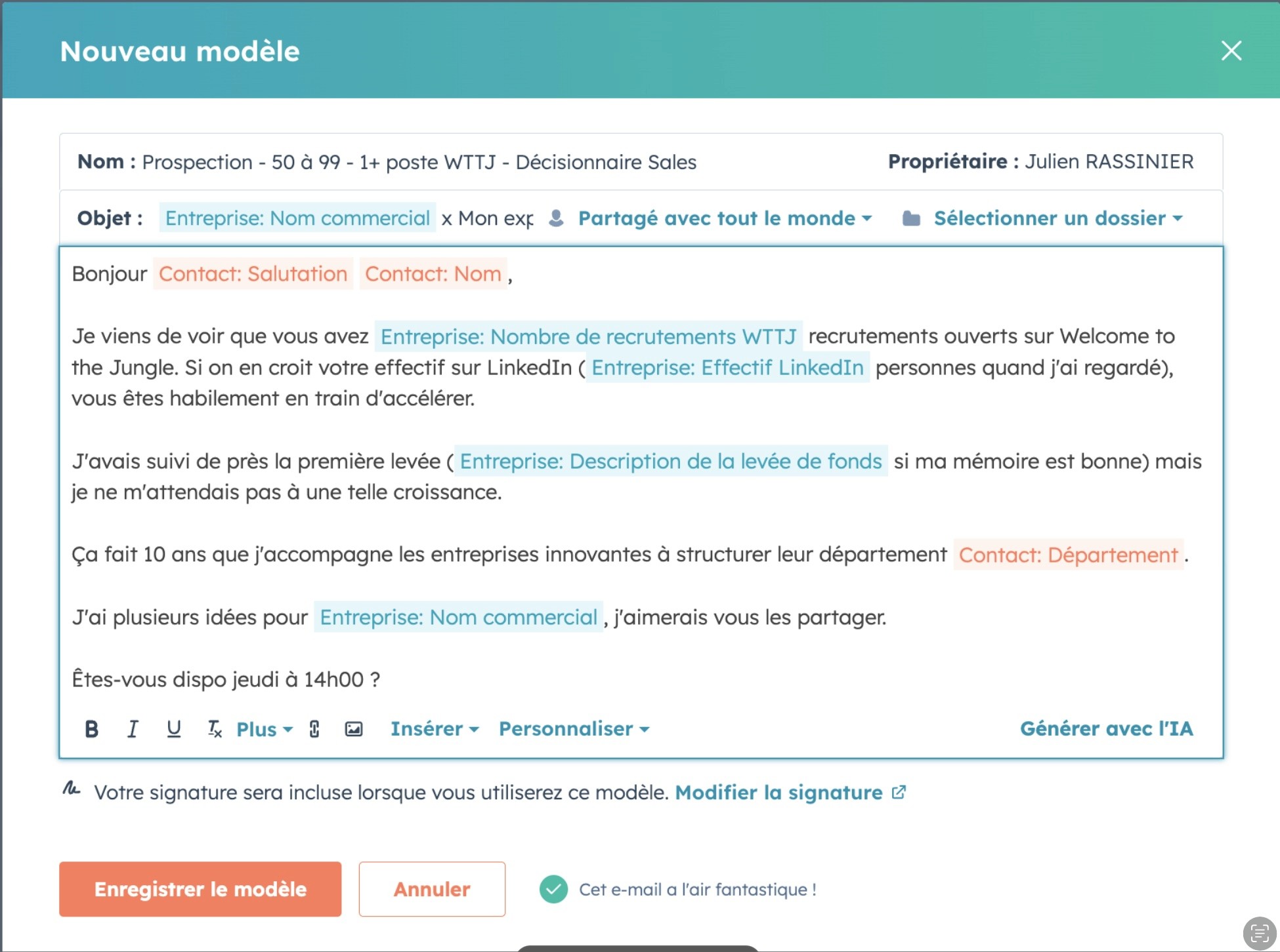 Interface HubSpot affichant la création d’un modèle d’e-mail de prospection personnalisable avec jetons dynamiques pour le nom du contact, le nom de l’entreprise, les recrutements Welcome to the Jungle et la levée de fonds.