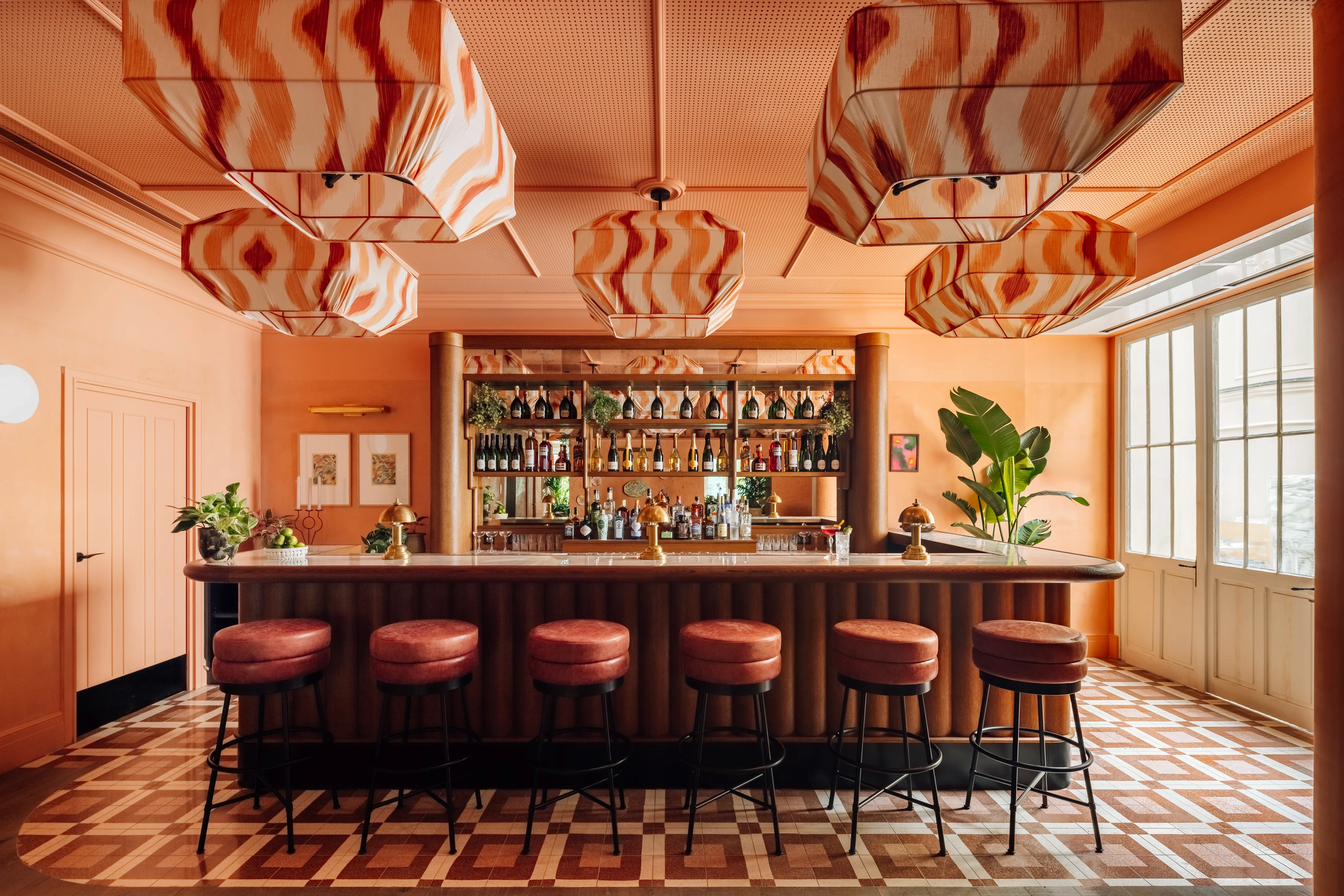 bar