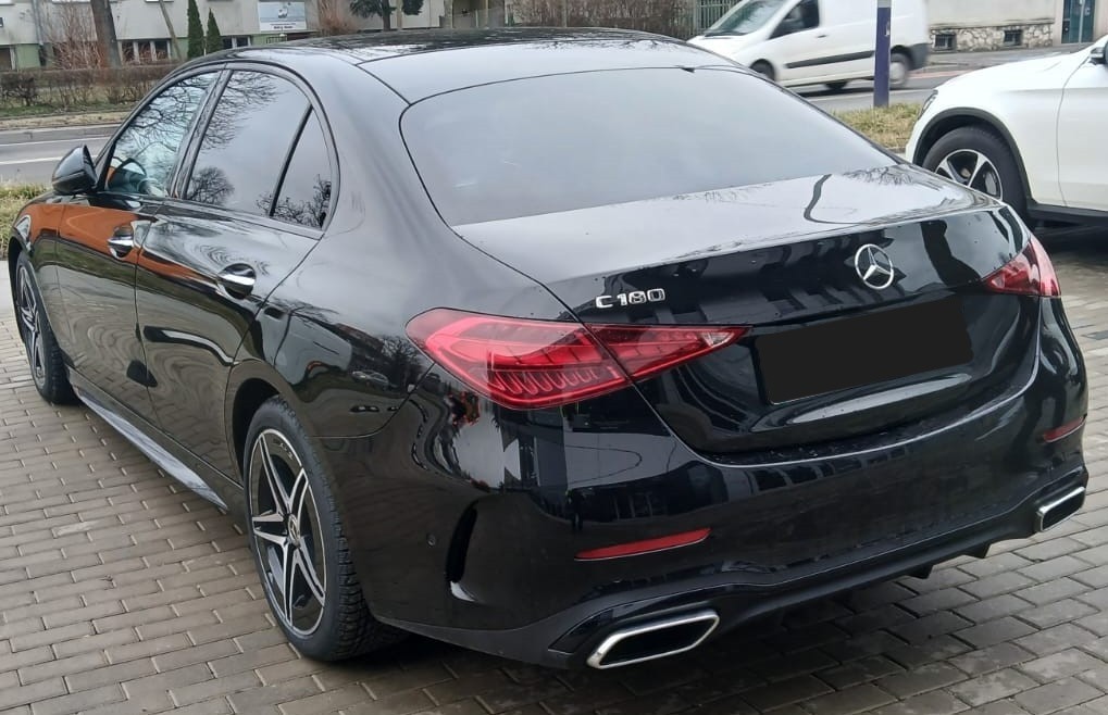 auto zastępcze dla firmy udostępnione po kolizji