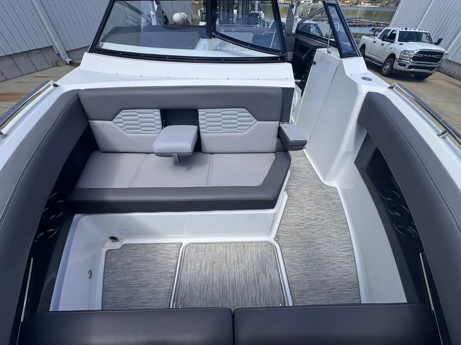 Boat thumbnail 4