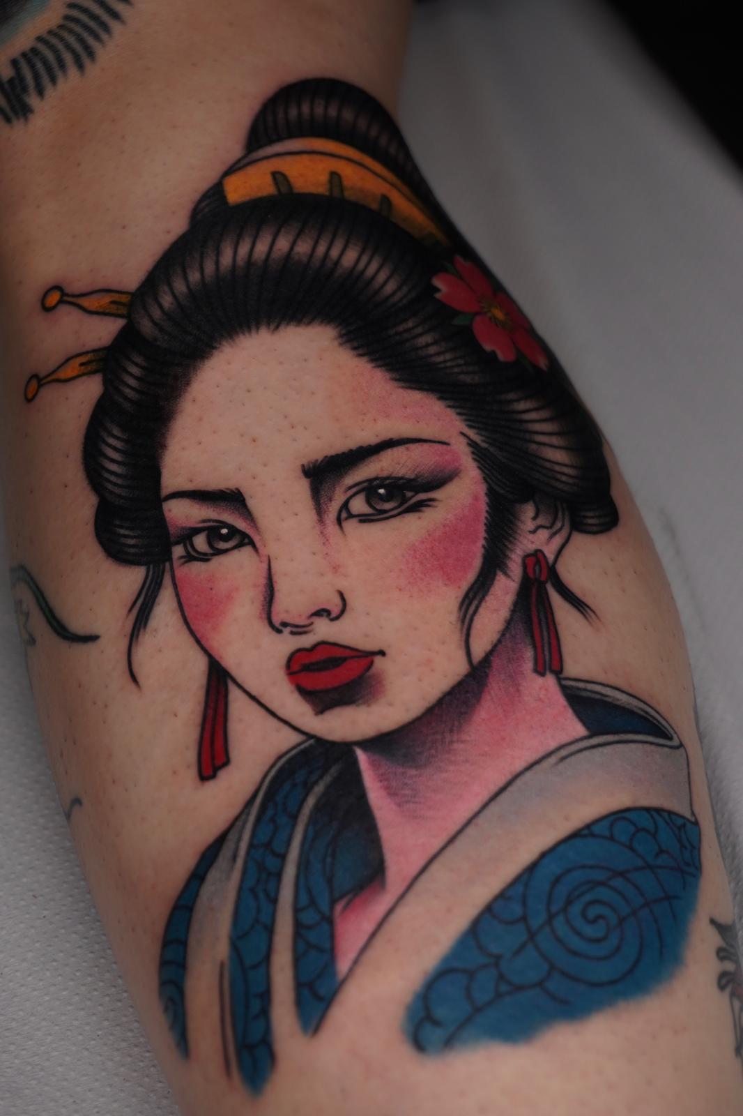 Tatuaje tradicional en Móstoles (Madrid)