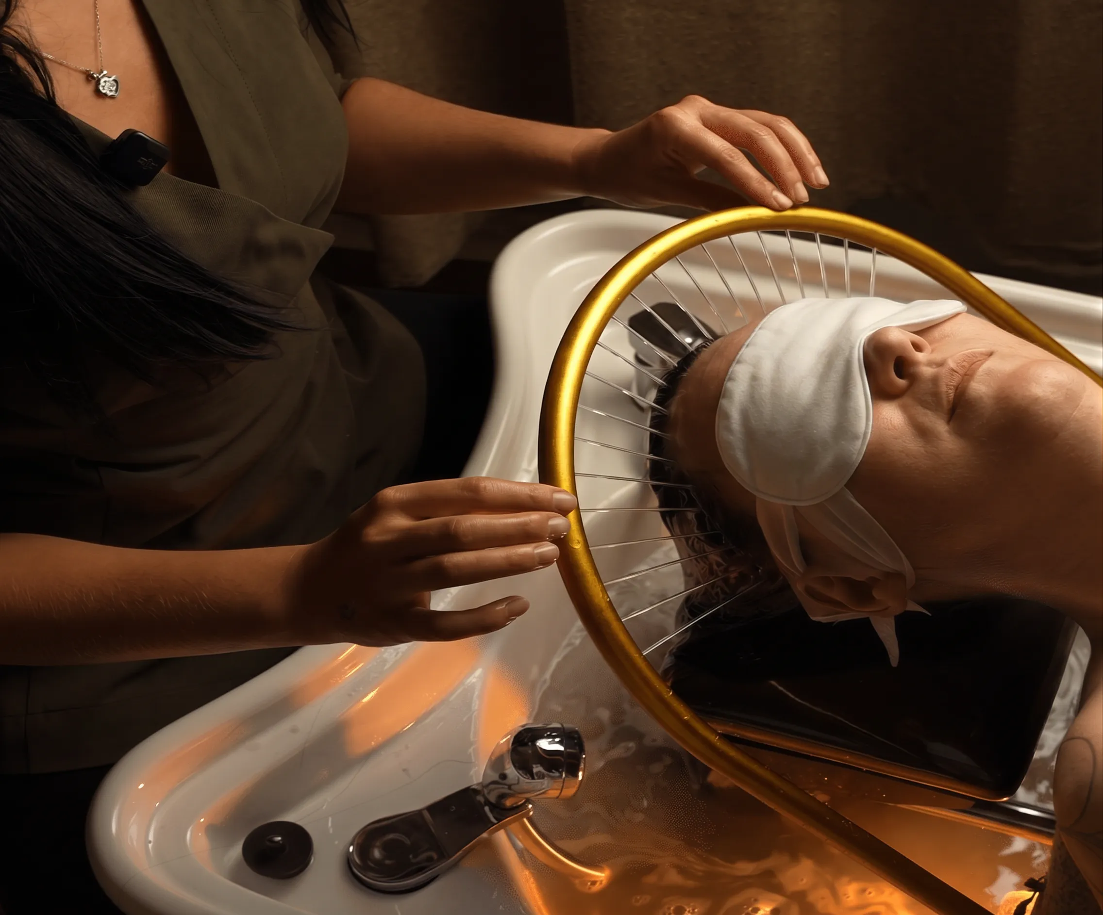 Head Spa rituál, masáž pokožky hlavy