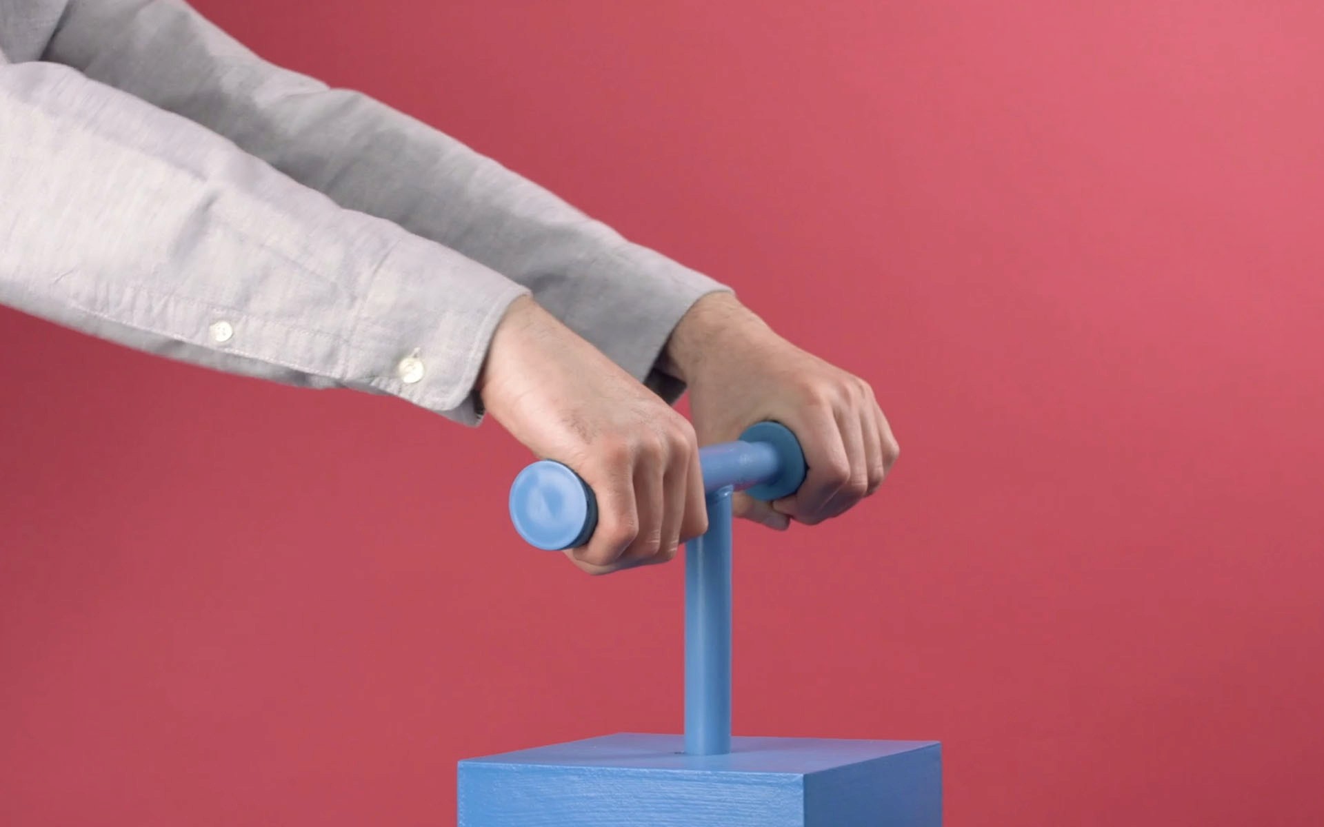 È online il video di presentazione: Blast bureaucracy!