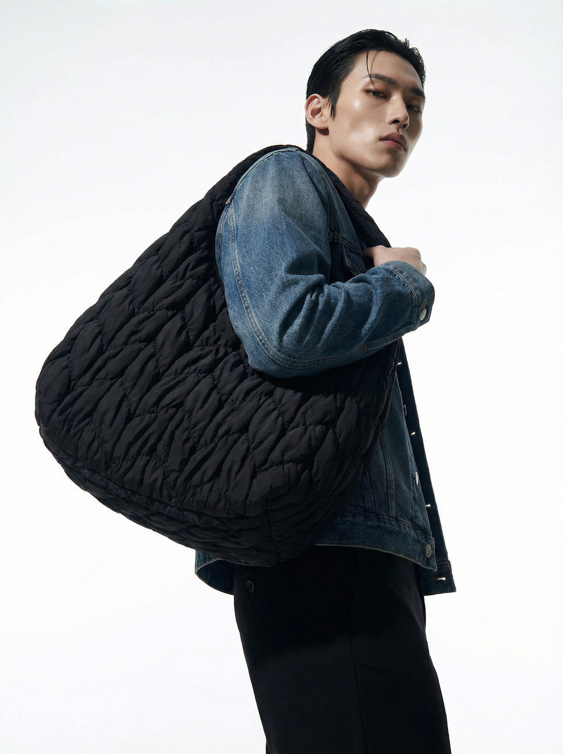 Black and white wave