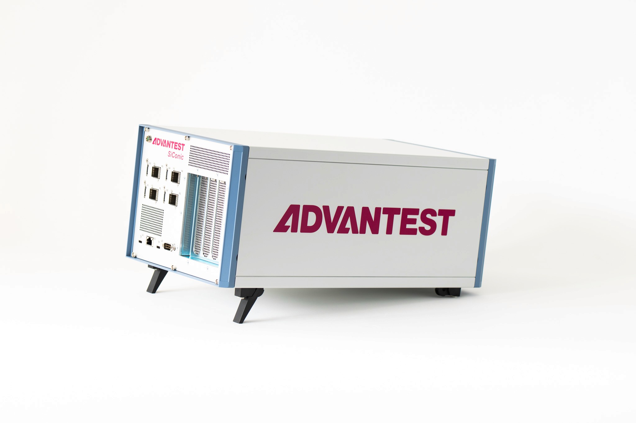 Sistem Advantest portabil pentru testarea semiconductorilor