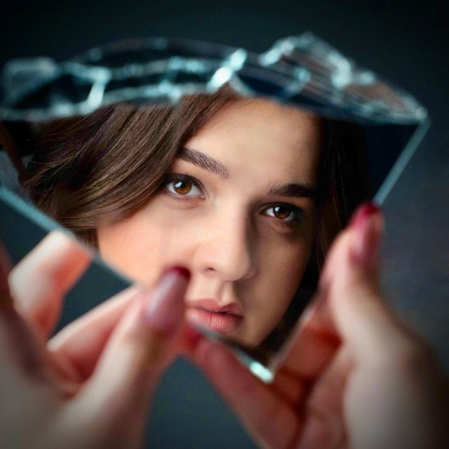 Cover singlu do you see? od THERA