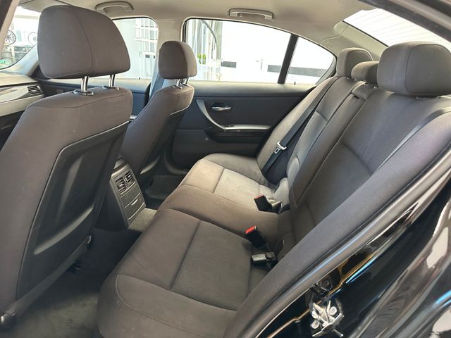 BMW 318 2008 BLACK Gebrauchtwagen - Galeriebild 9