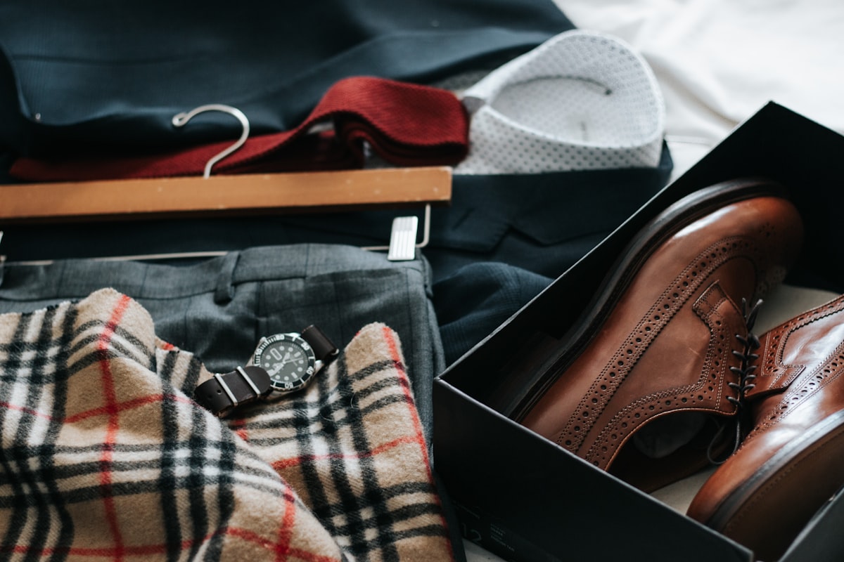 Lino para hombre en Ecuador: la tela que se adapta al clima sin perder el estilo