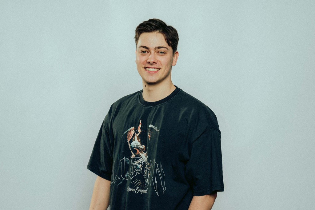 Leon Pelz Management