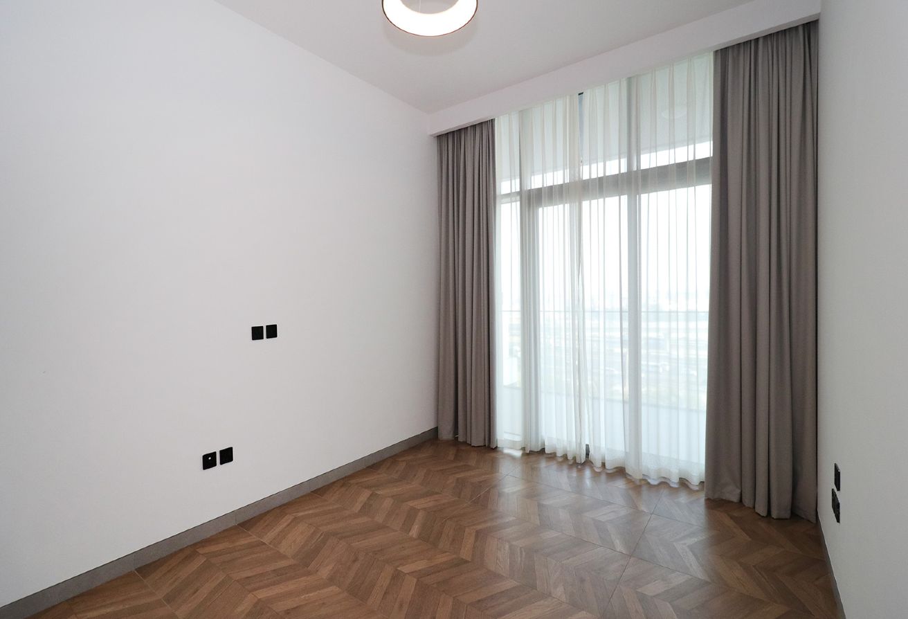 Gallery image 10
