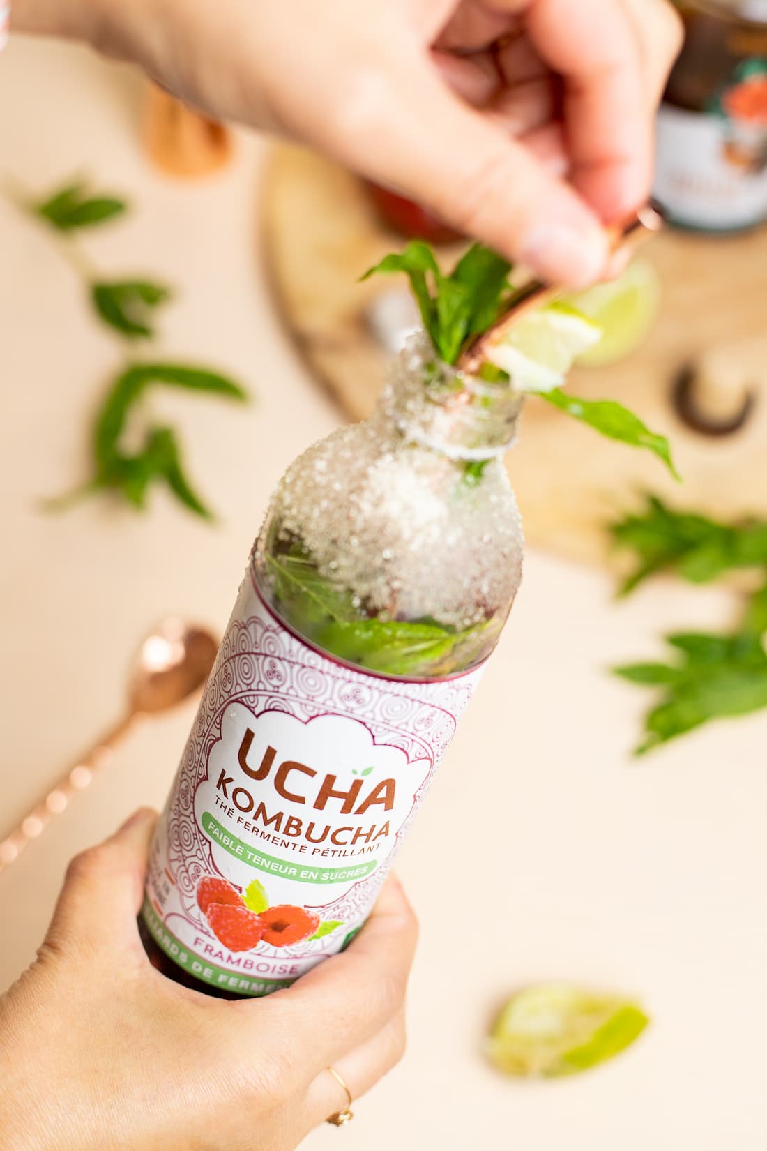 Bouteille UCHA décorée