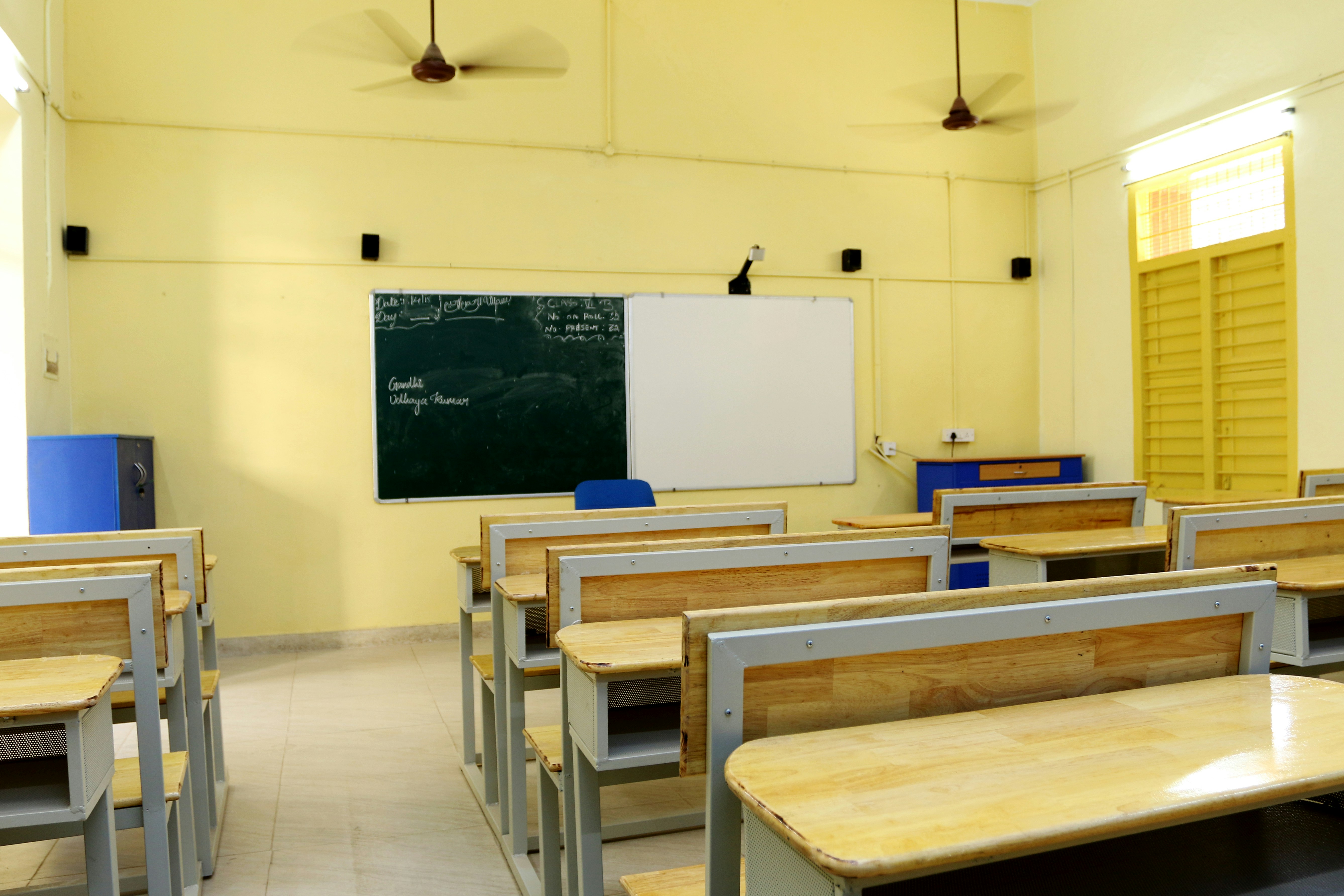 inside of an exam hall - When Do You Take Shelf Exams